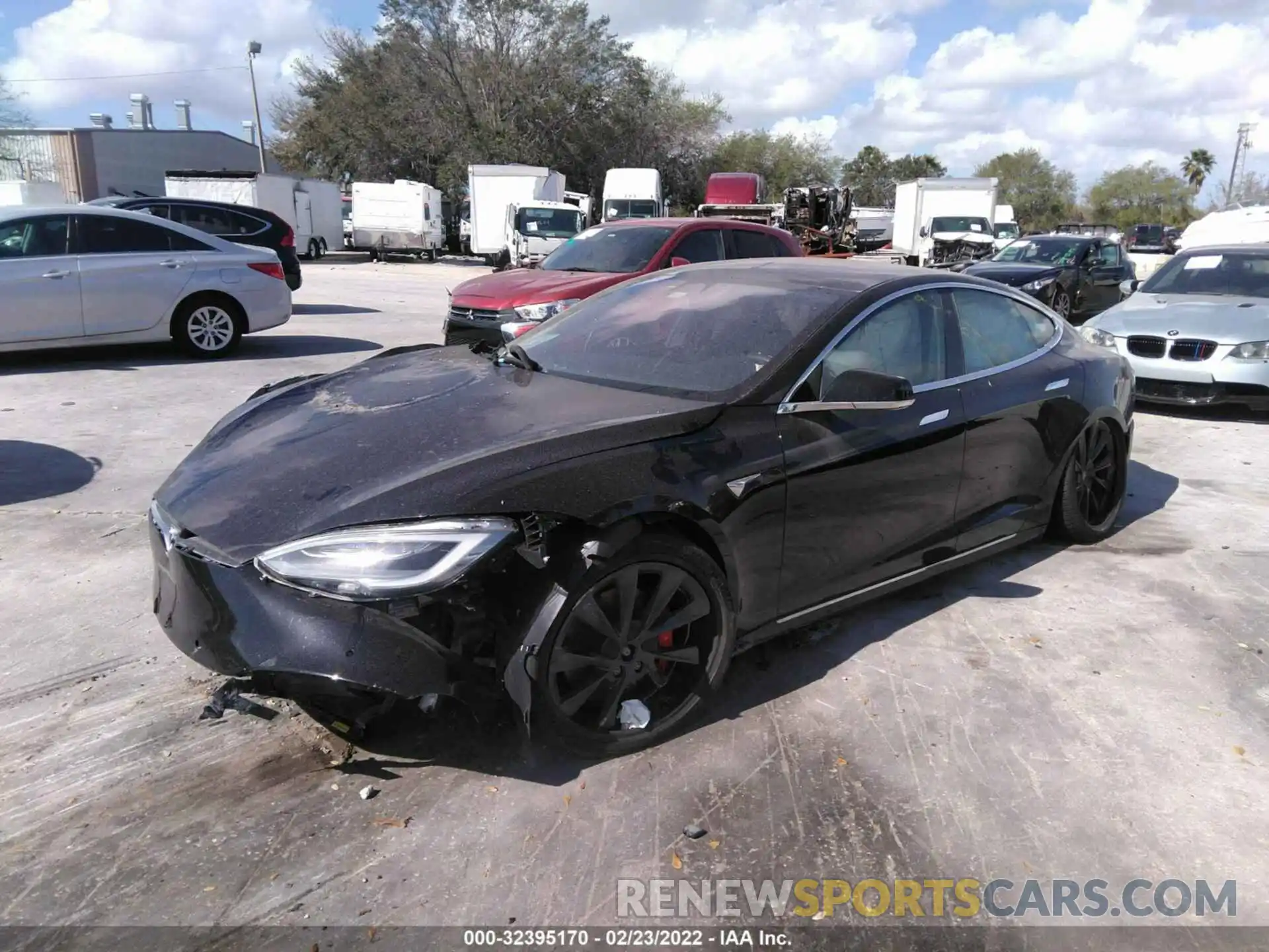 2 Photograph of a damaged car 5YJSA1E41MF424284 TESLA MODEL S 2021