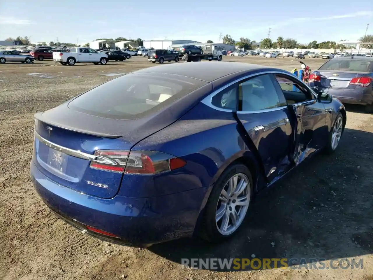 4 Фотография поврежденного автомобиля 5YJSA1E41MF424298 TESLA MODEL S 2021