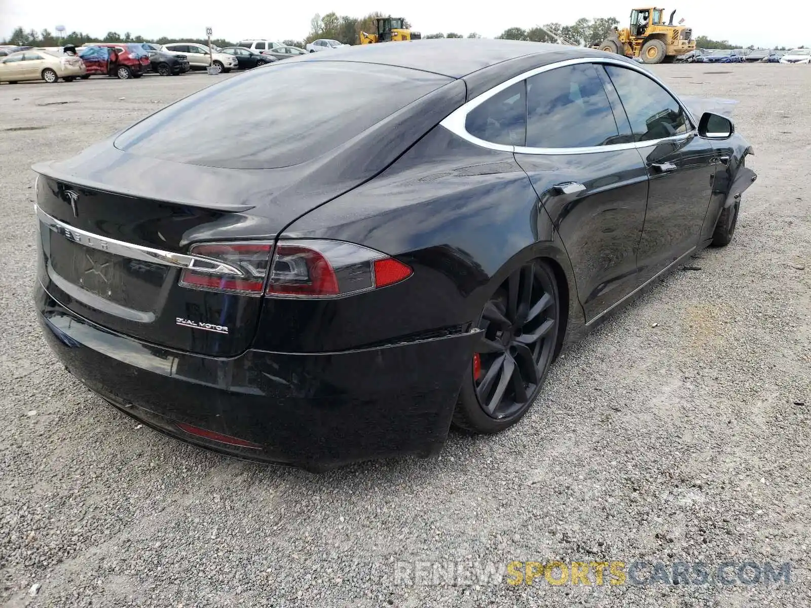 4 Photograph of a damaged car 5YJSA1E41MF425628 TESLA MODEL S 2021