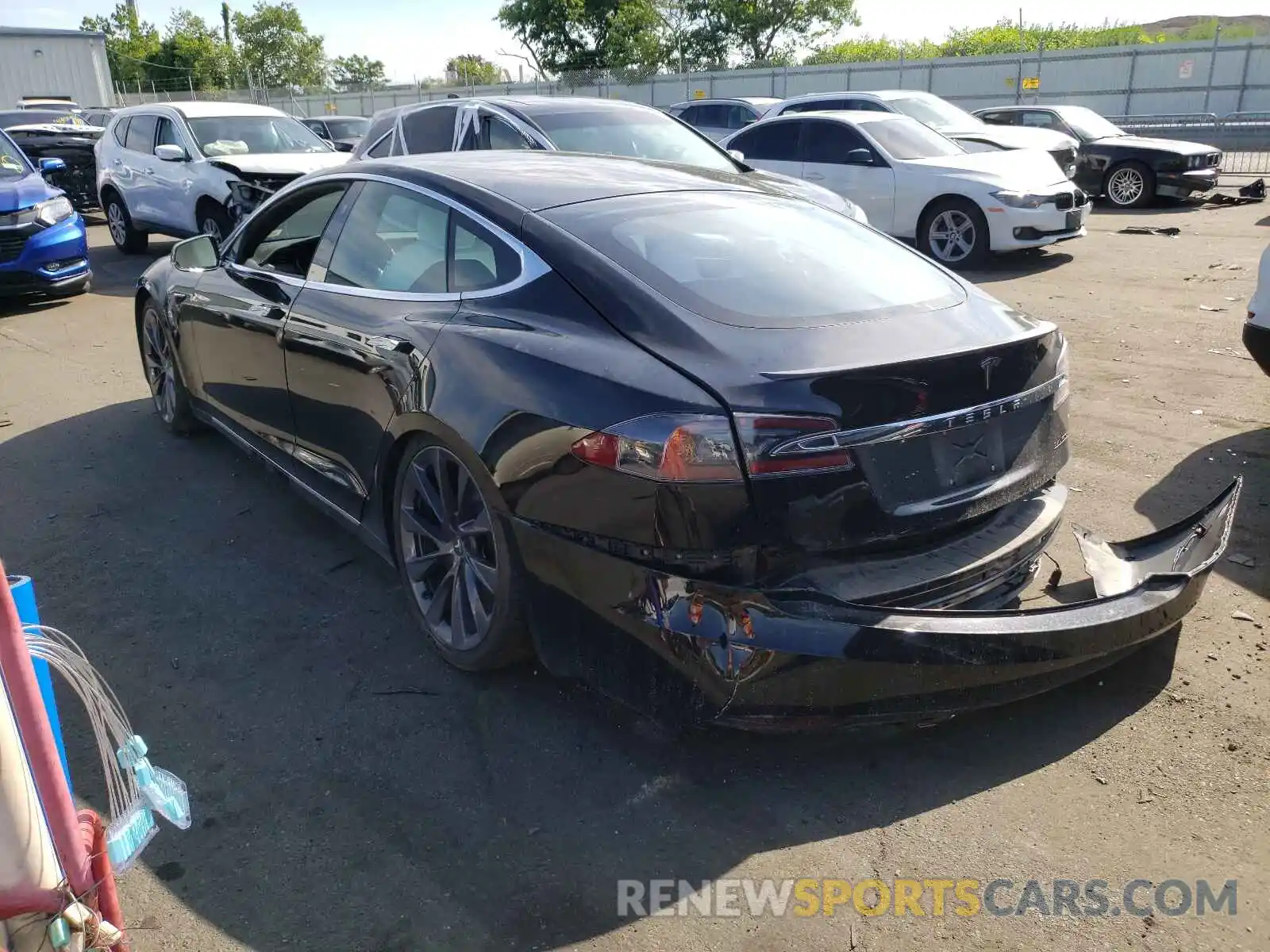 3 Photograph of a damaged car 5YJSA1E45MF426345 TESLA MODEL S 2021