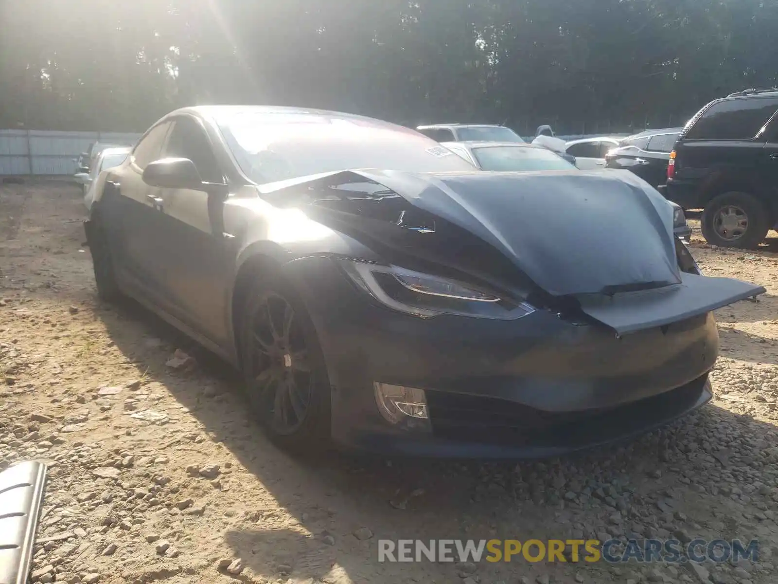 1 Фотография поврежденного автомобиля 5YJSA1E47MF424306 TESLA MODEL S 2021