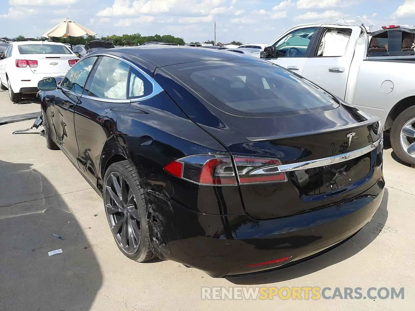 3 Photograph of a damaged car 5YJSA1E49MF418328 TESLA MODEL S 2021