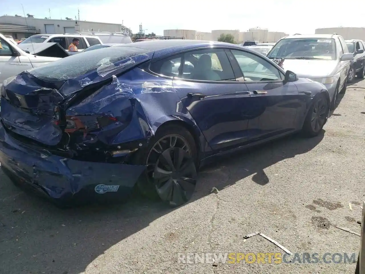 4 Photograph of a damaged car 5YJSA1E52MF437022 TESLA MODEL S 2021