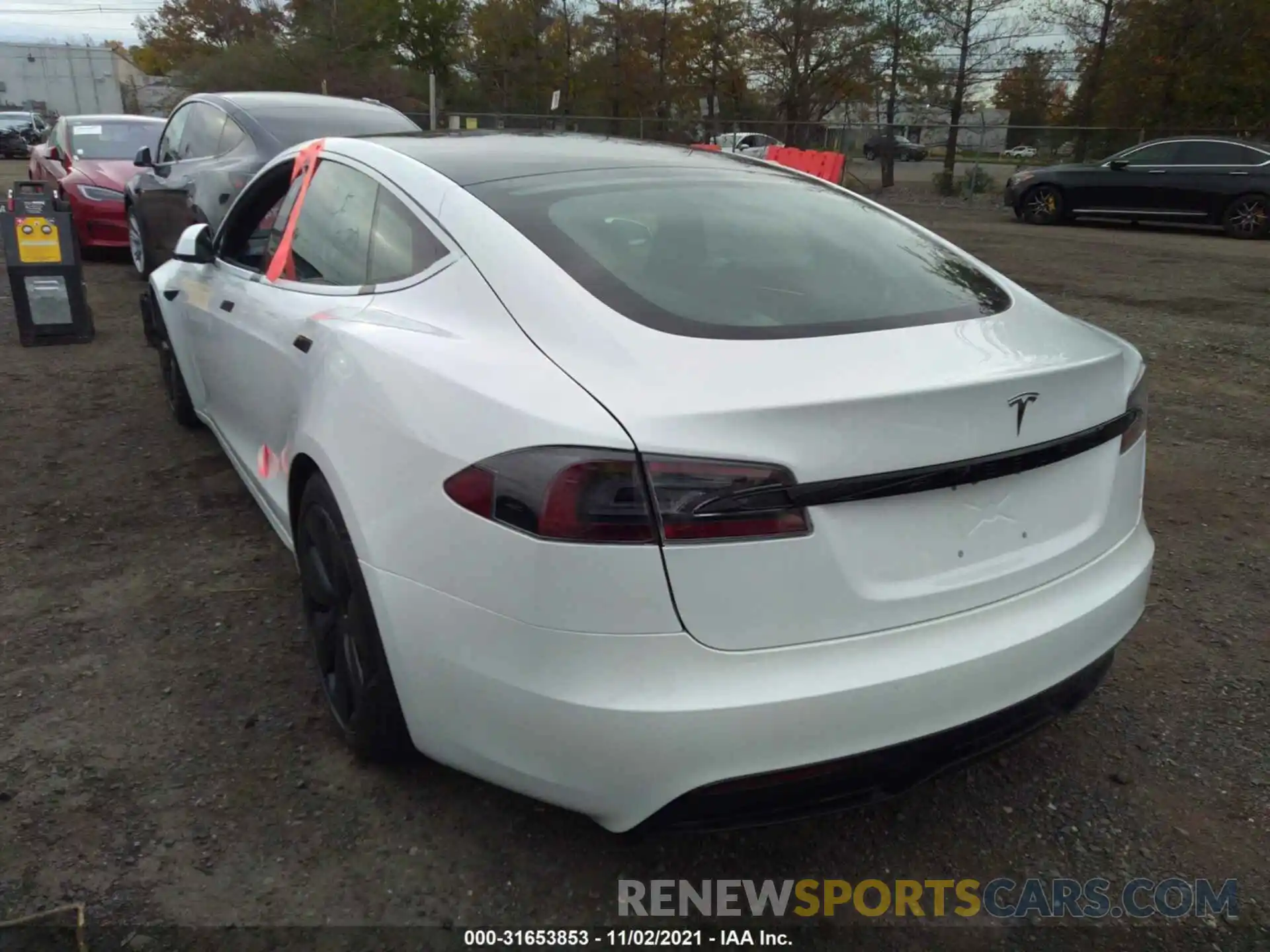 3 Photograph of a damaged car 5YJSA1E52MF439871 TESLA MODEL S 2021