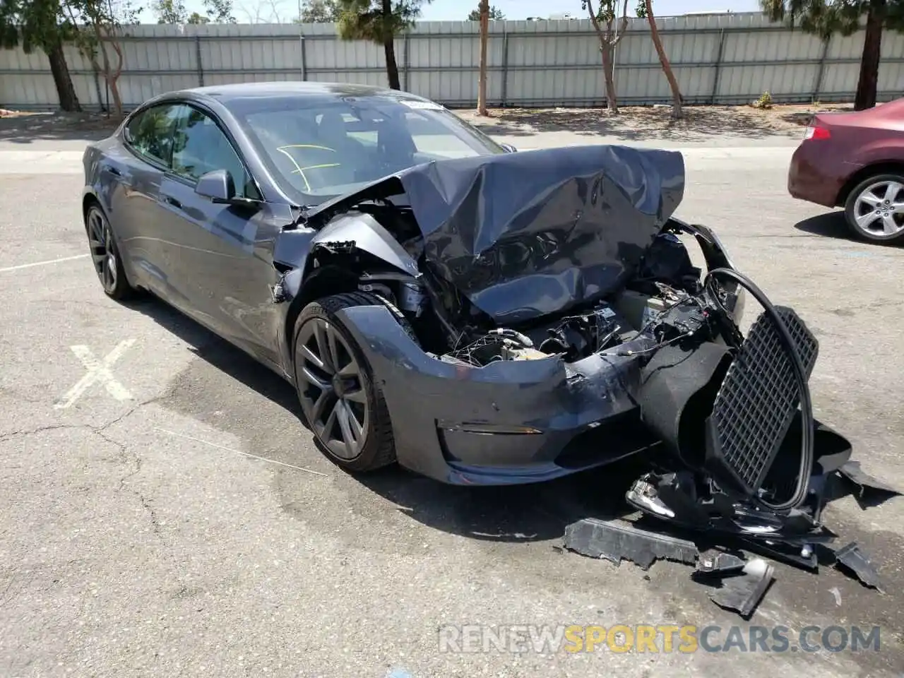 1 Photograph of a damaged car 5YJSA1E55MF428430 TESLA MODEL S 2021