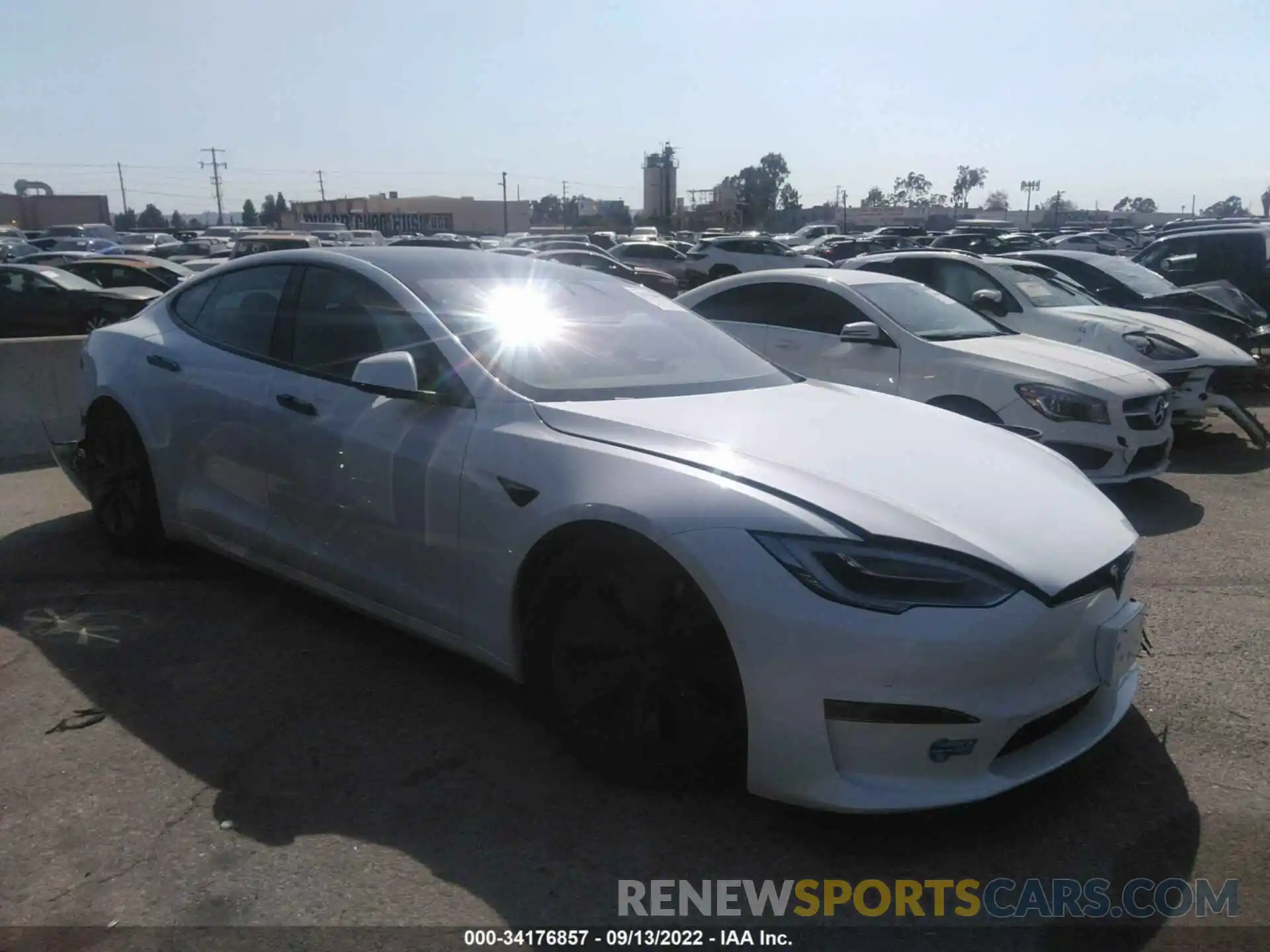 1 Фотография поврежденного автомобиля 5YJSA1E55MF440951 TESLA MODEL S 2021