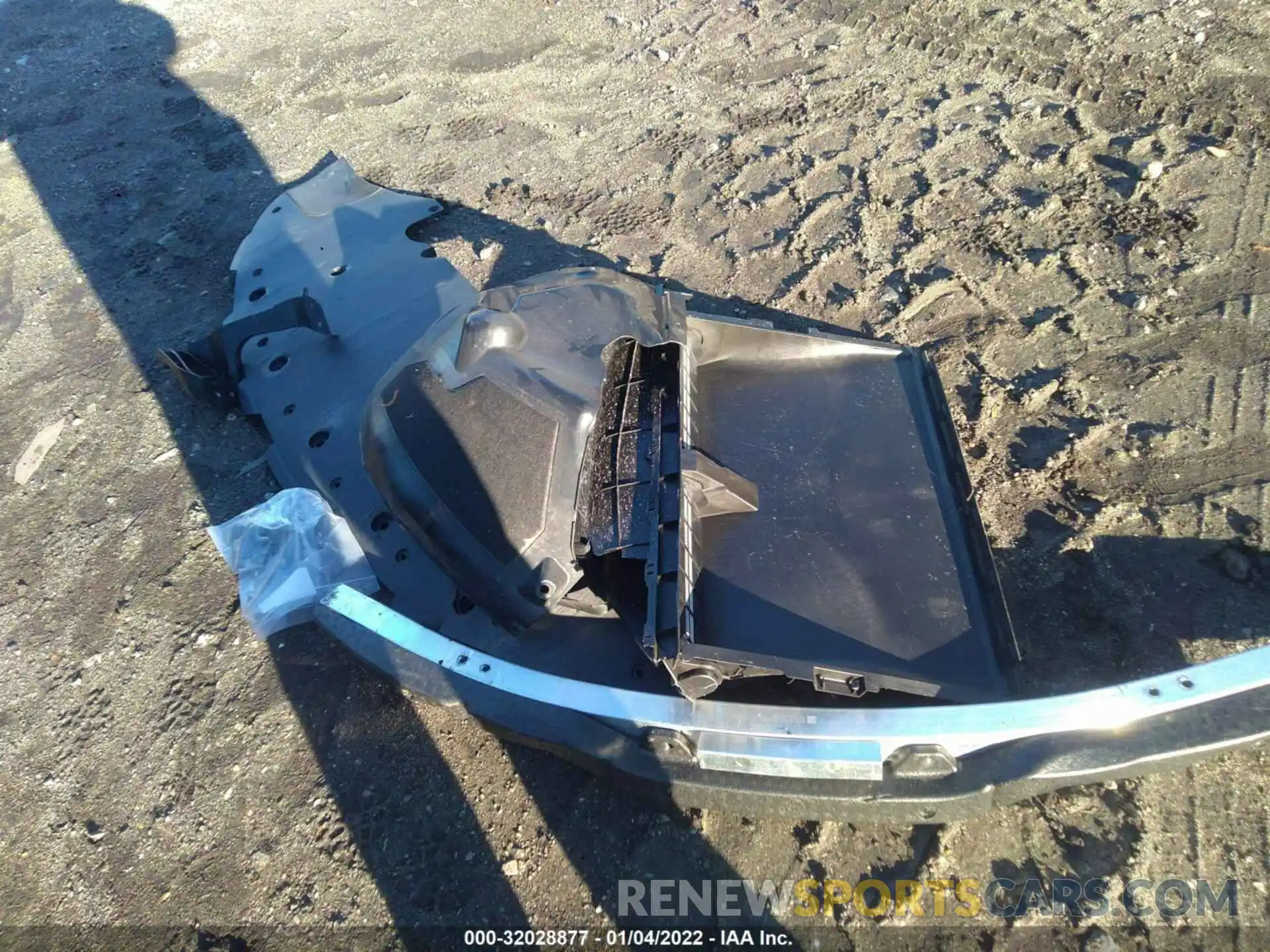 12 Photograph of a damaged car 5YJSA1E56MF439825 TESLA MODEL S 2021