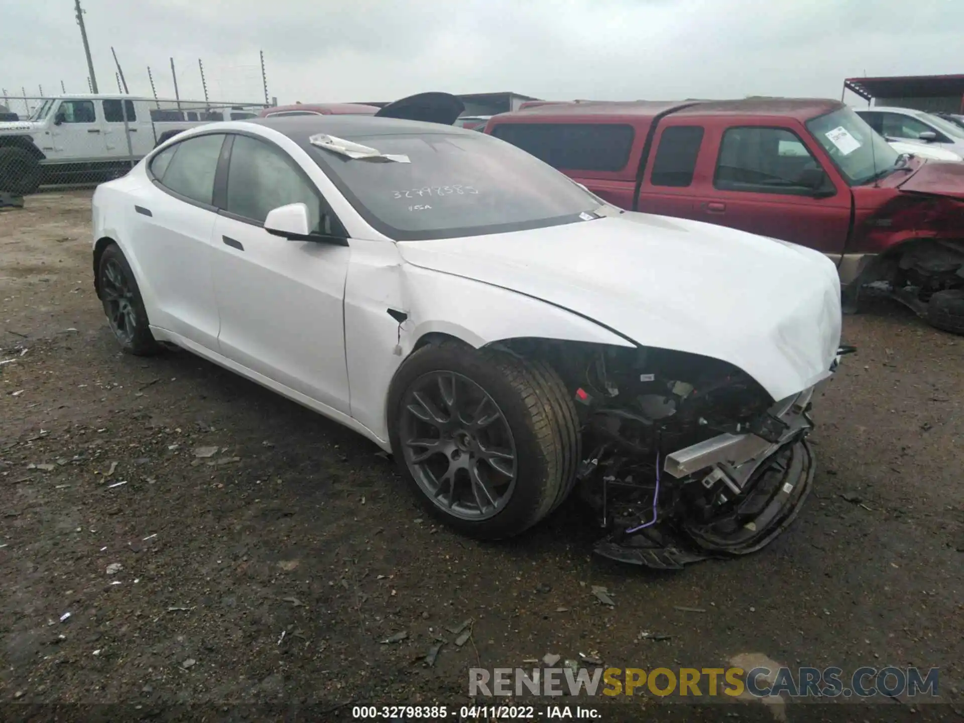 1 Photograph of a damaged car 5YJSA1E57MF439865 TESLA MODEL S 2021