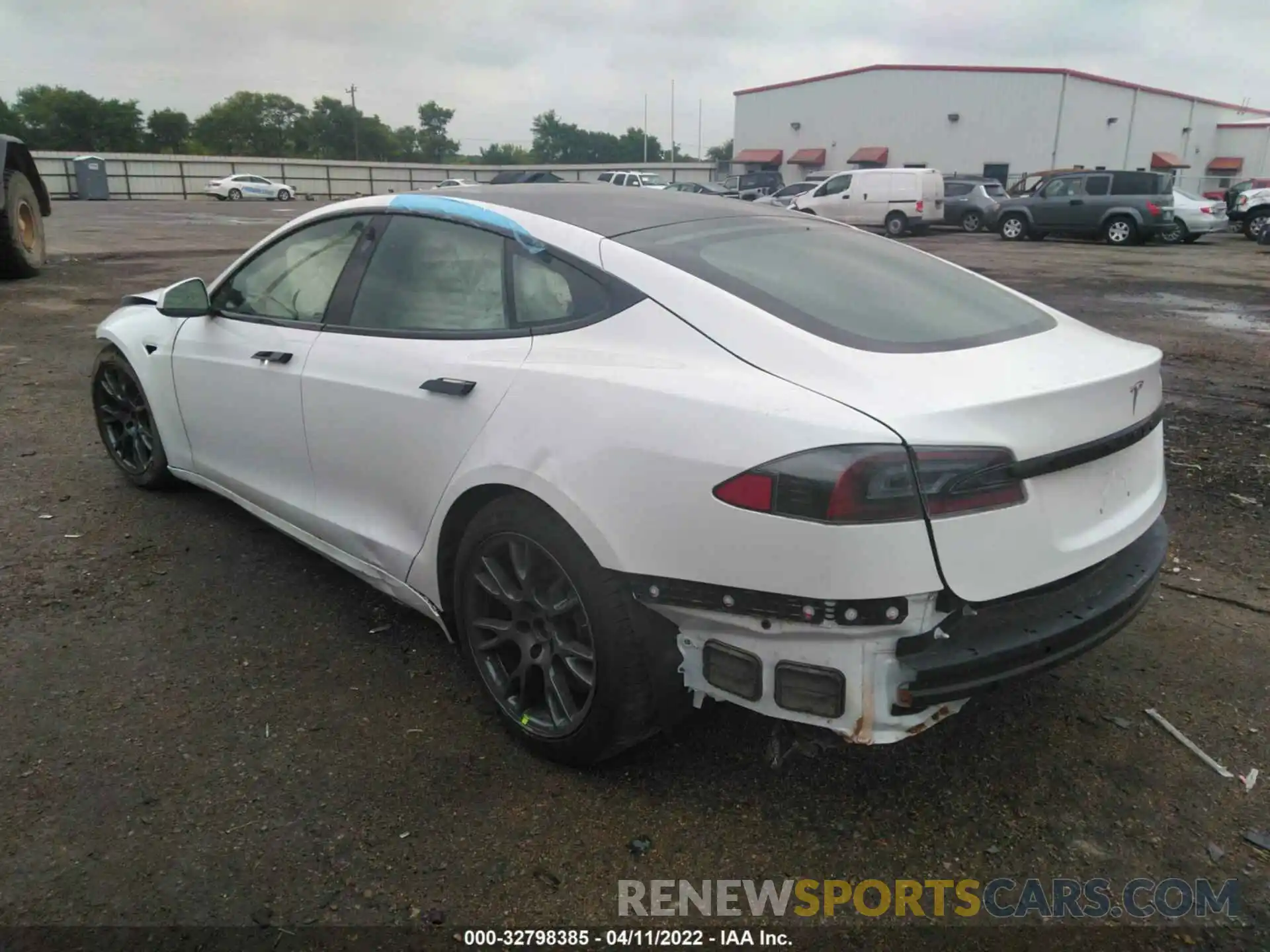 3 Photograph of a damaged car 5YJSA1E57MF439865 TESLA MODEL S 2021