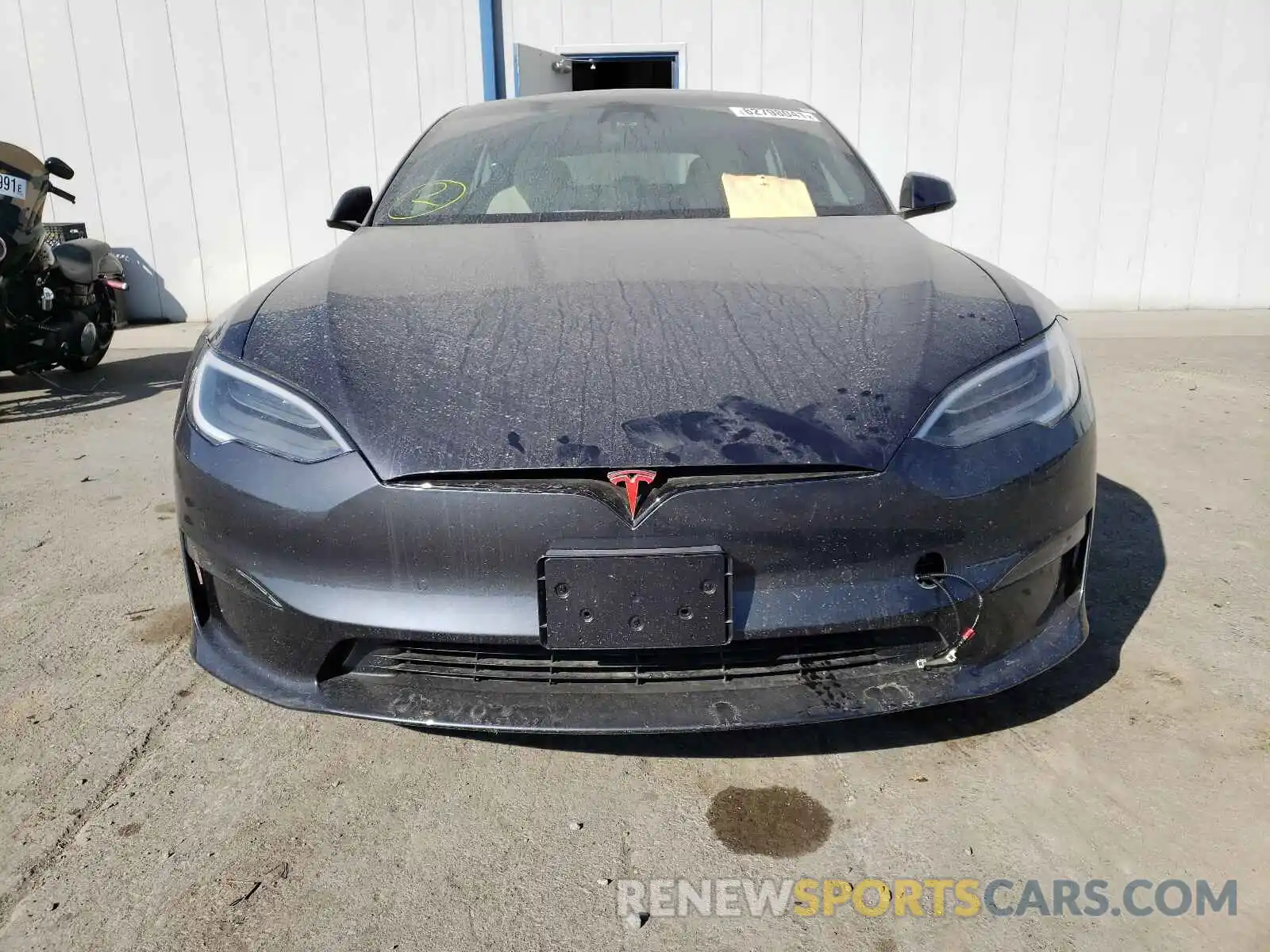 10 Photograph of a damaged car 5YJSA1E58MF436084 TESLA MODEL S 2021