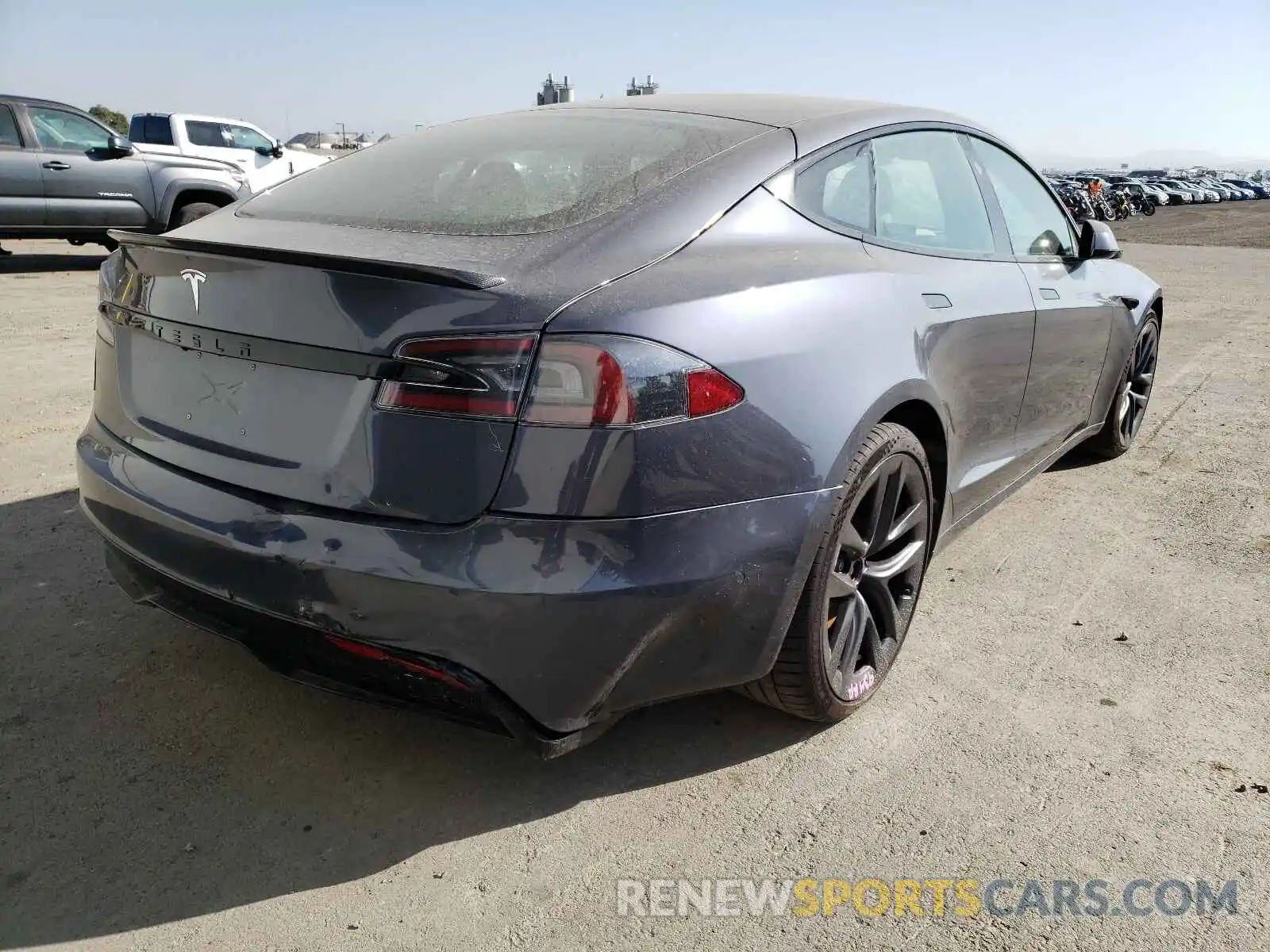 4 Photograph of a damaged car 5YJSA1E58MF436084 TESLA MODEL S 2021