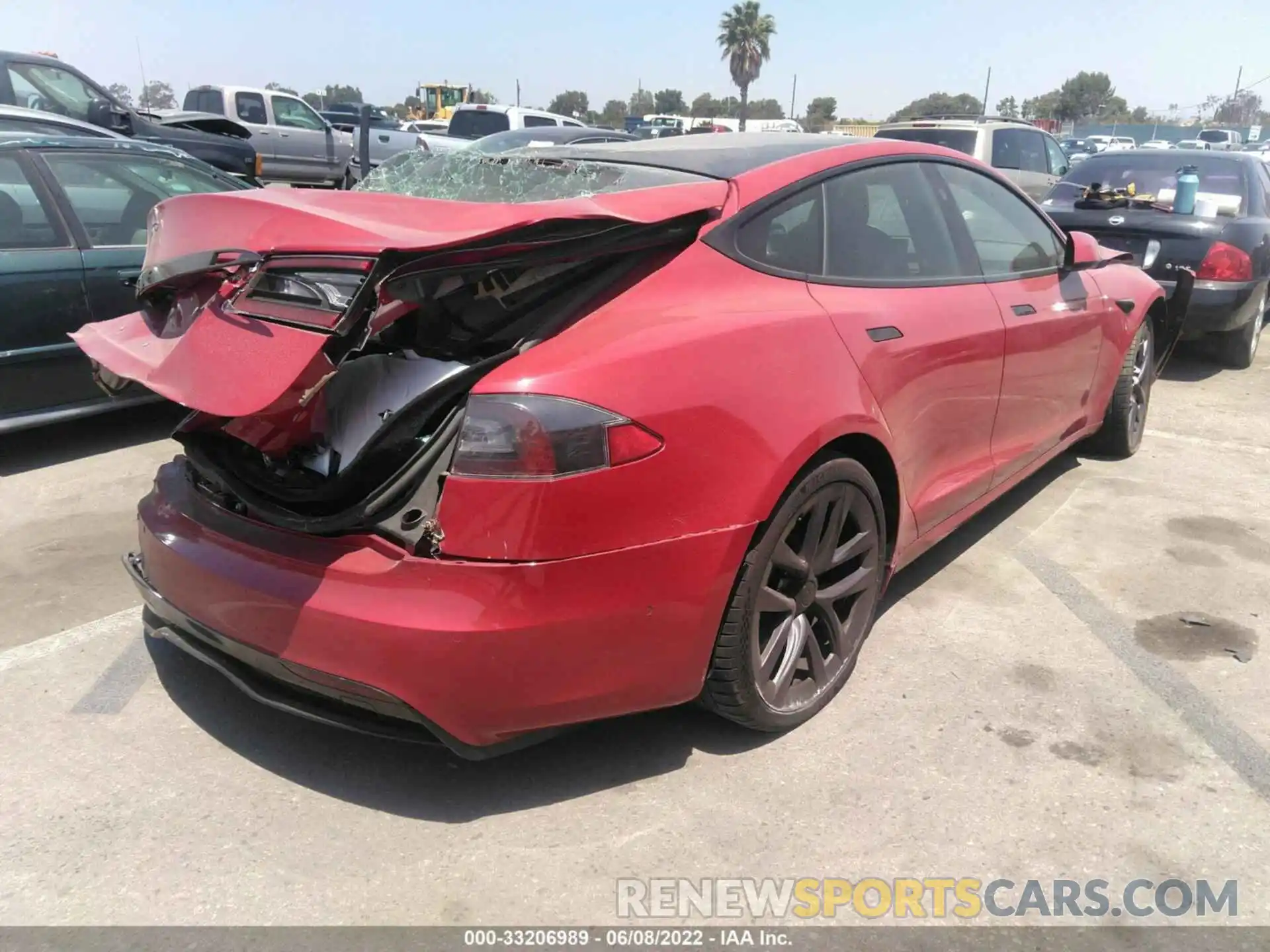 4 Photograph of a damaged car 5YJSA1E59MF439558 TESLA MODEL S 2021