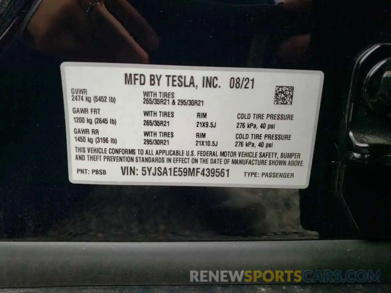 10 Photograph of a damaged car 5YJSA1E59MF439561 TESLA MODEL S 2021