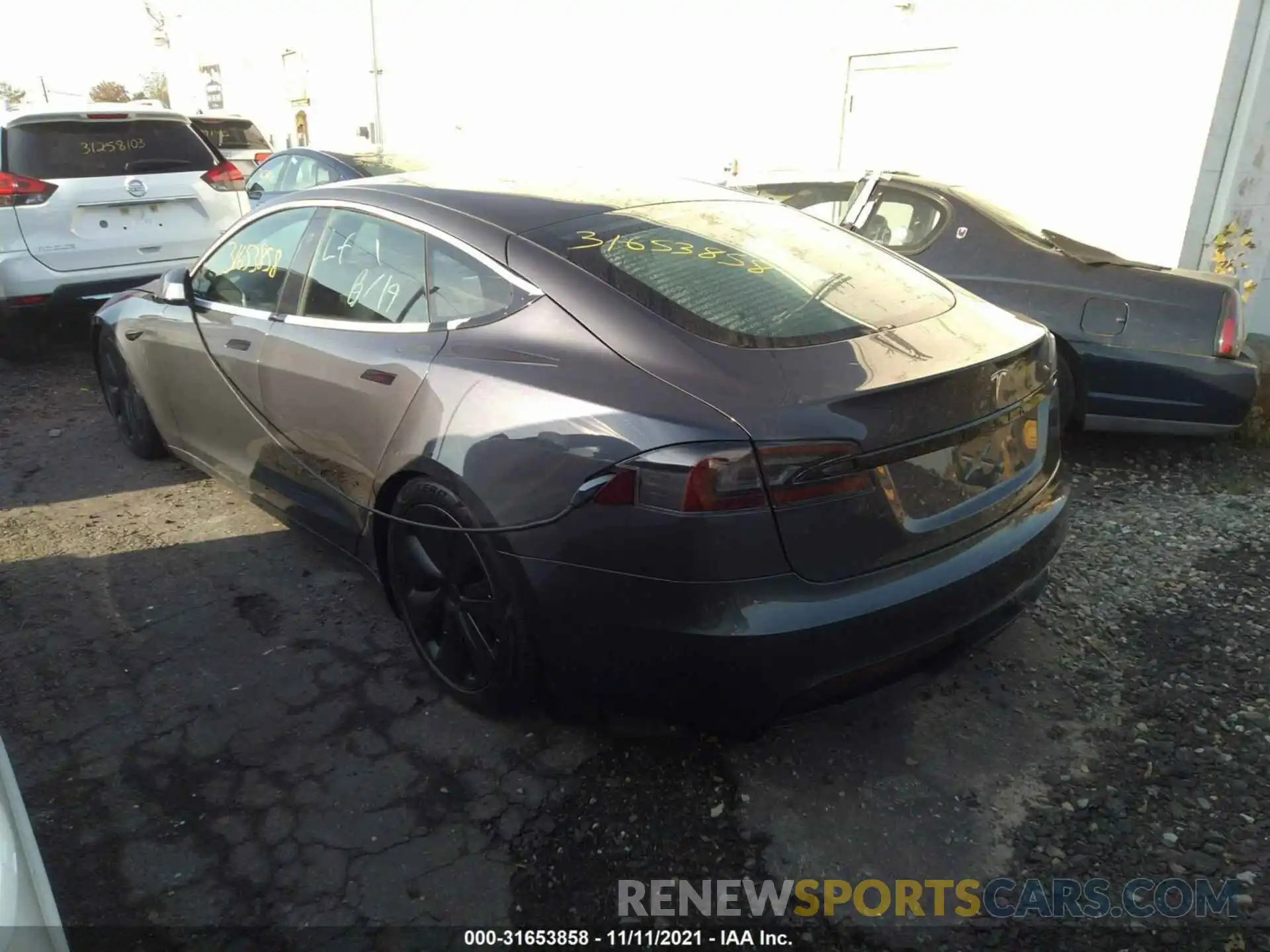 3 Фотография поврежденного автомобиля 5YJSA1E5XMF440010 TESLA MODEL S 2021