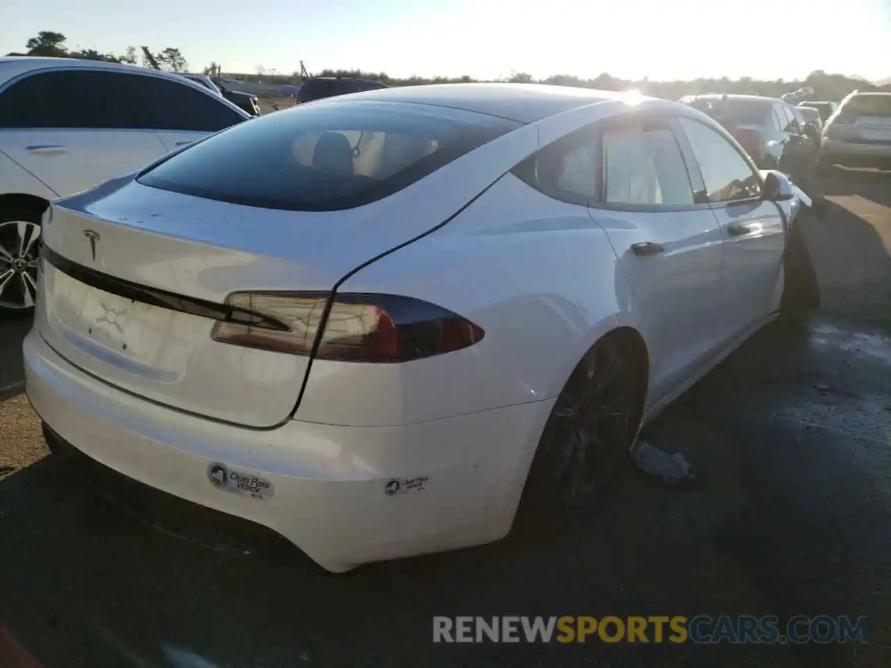 4 Фотография поврежденного автомобиля 5YJSA1E5XMF440363 TESLA MODEL S 2021