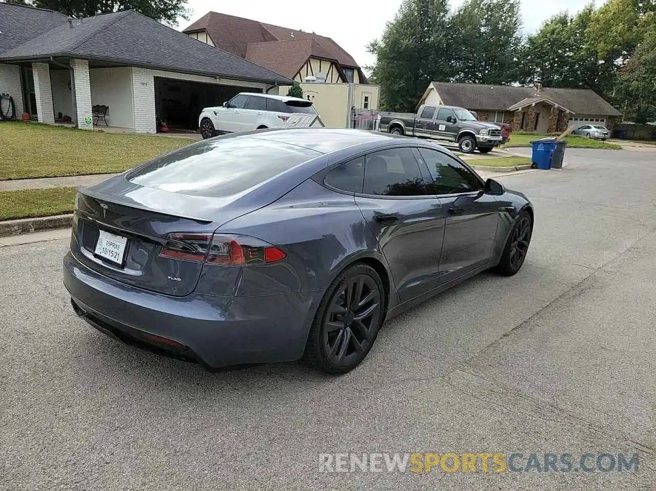 4 Photograph of a damaged car 5YJSA1E60MF430658 TESLA MODEL S 2021