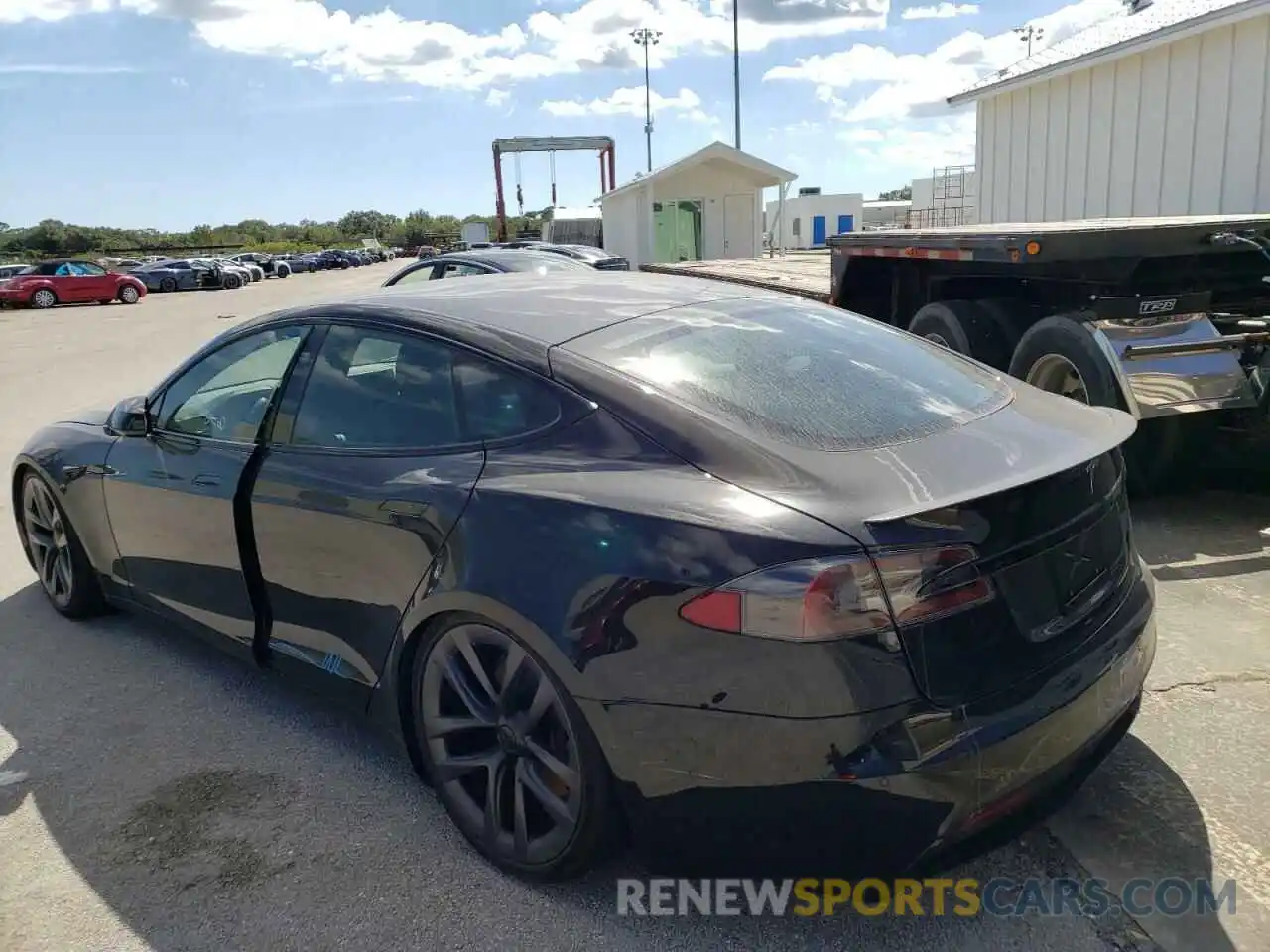 3 Photograph of a damaged car 5YJSA1E60MF435679 TESLA MODEL S 2021