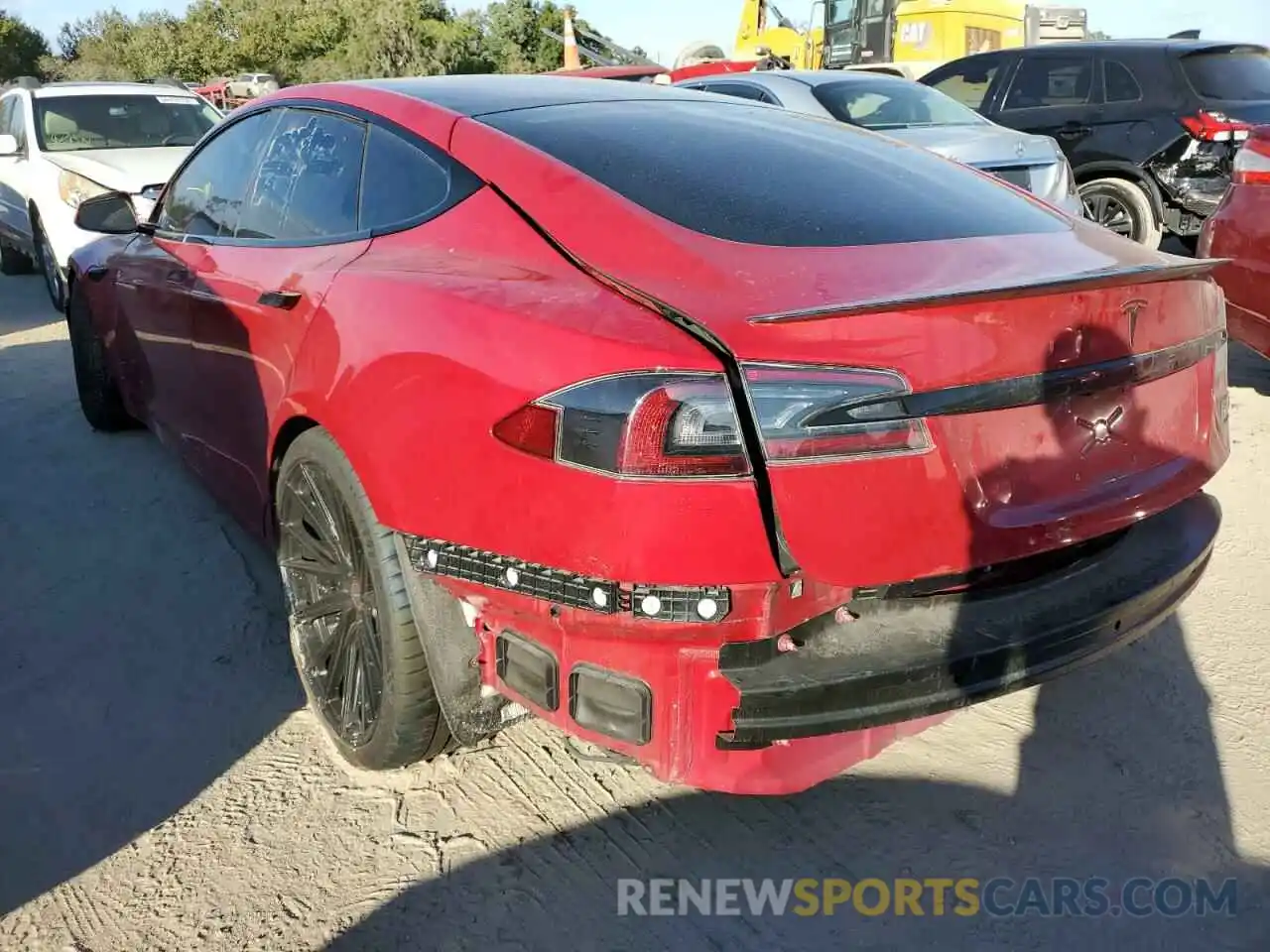 3 Photograph of a damaged car 5YJSA1E61MF452653 TESLA MODEL S 2021