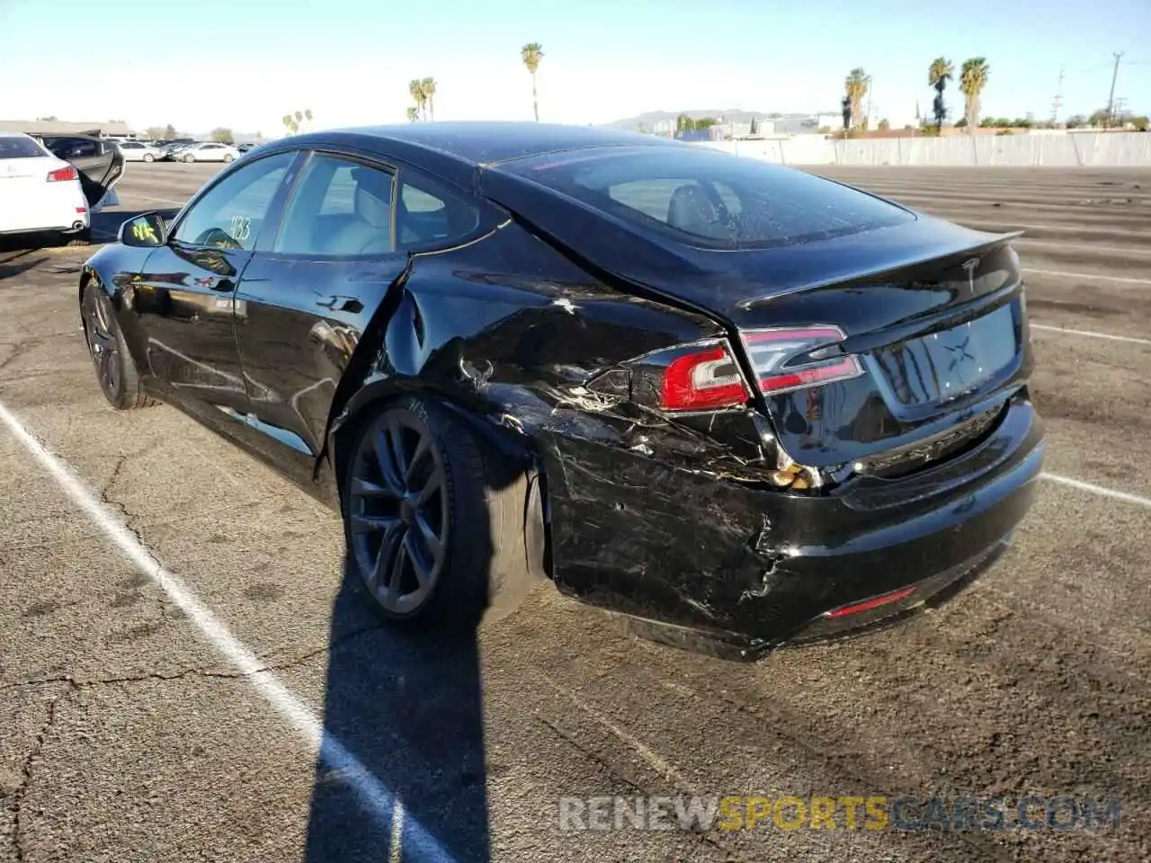 3 Photograph of a damaged car 5YJSA1E61MF454418 TESLA MODEL S 2021