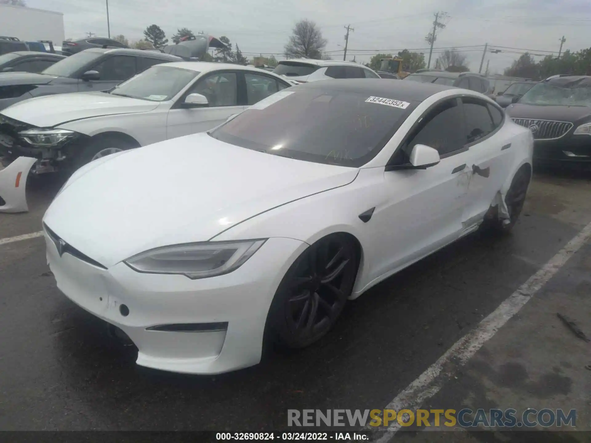 2 Photograph of a damaged car 5YJSA1E62MF434128 TESLA MODEL S 2021