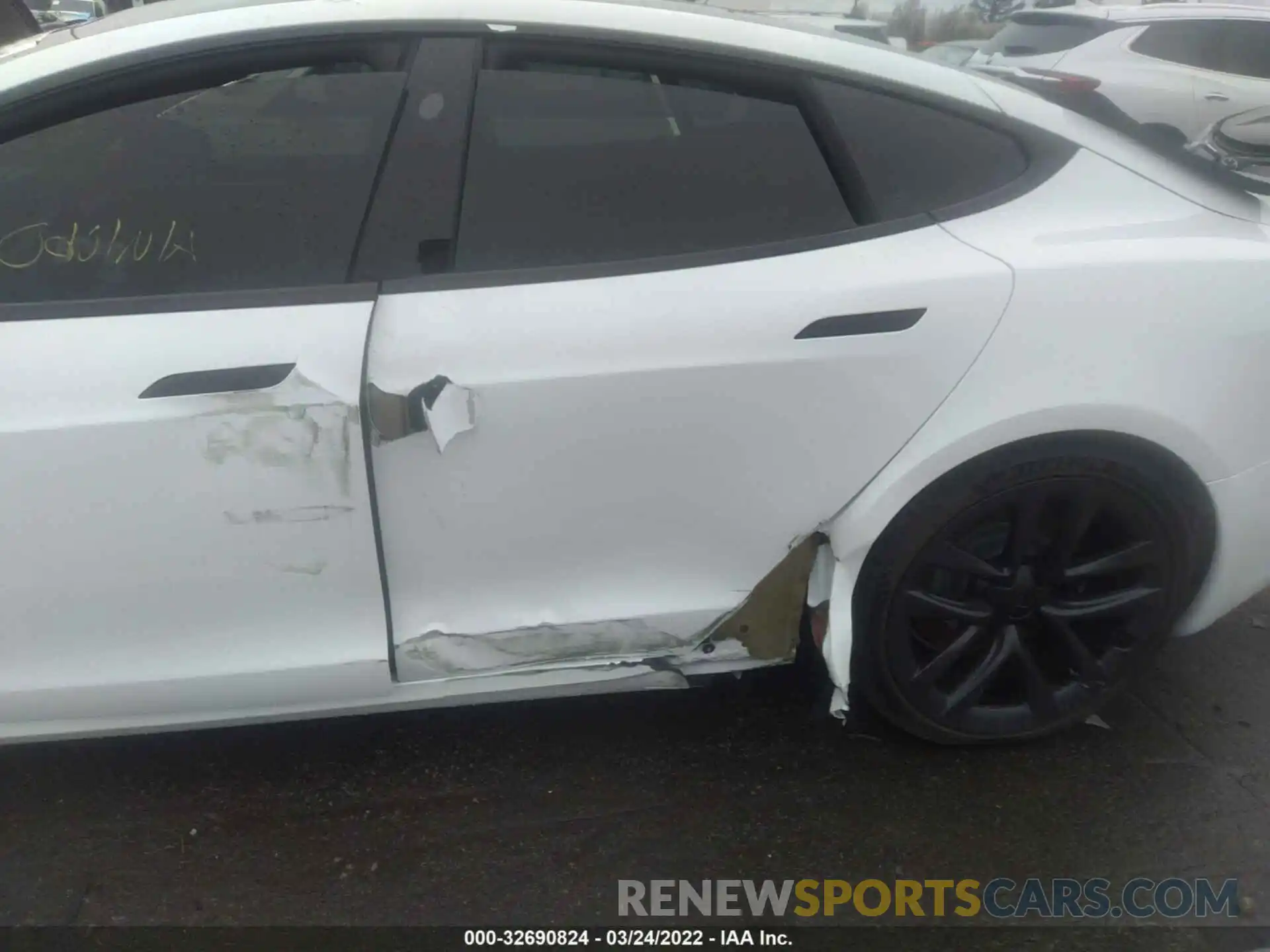 6 Photograph of a damaged car 5YJSA1E62MF434128 TESLA MODEL S 2021