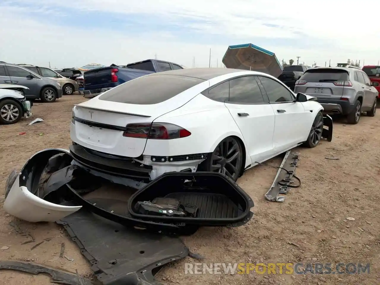 9 Photograph of a damaged car 5YJSA1E62MF438292 TESLA MODEL S 2021