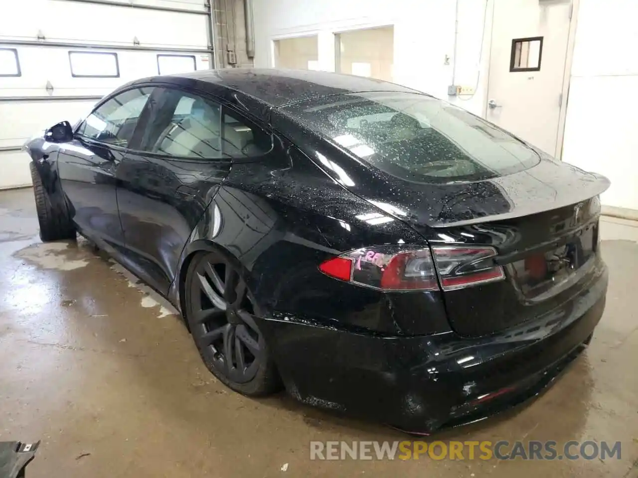 3 Photograph of a damaged car 5YJSA1E63MF432050 TESLA MODEL S 2021