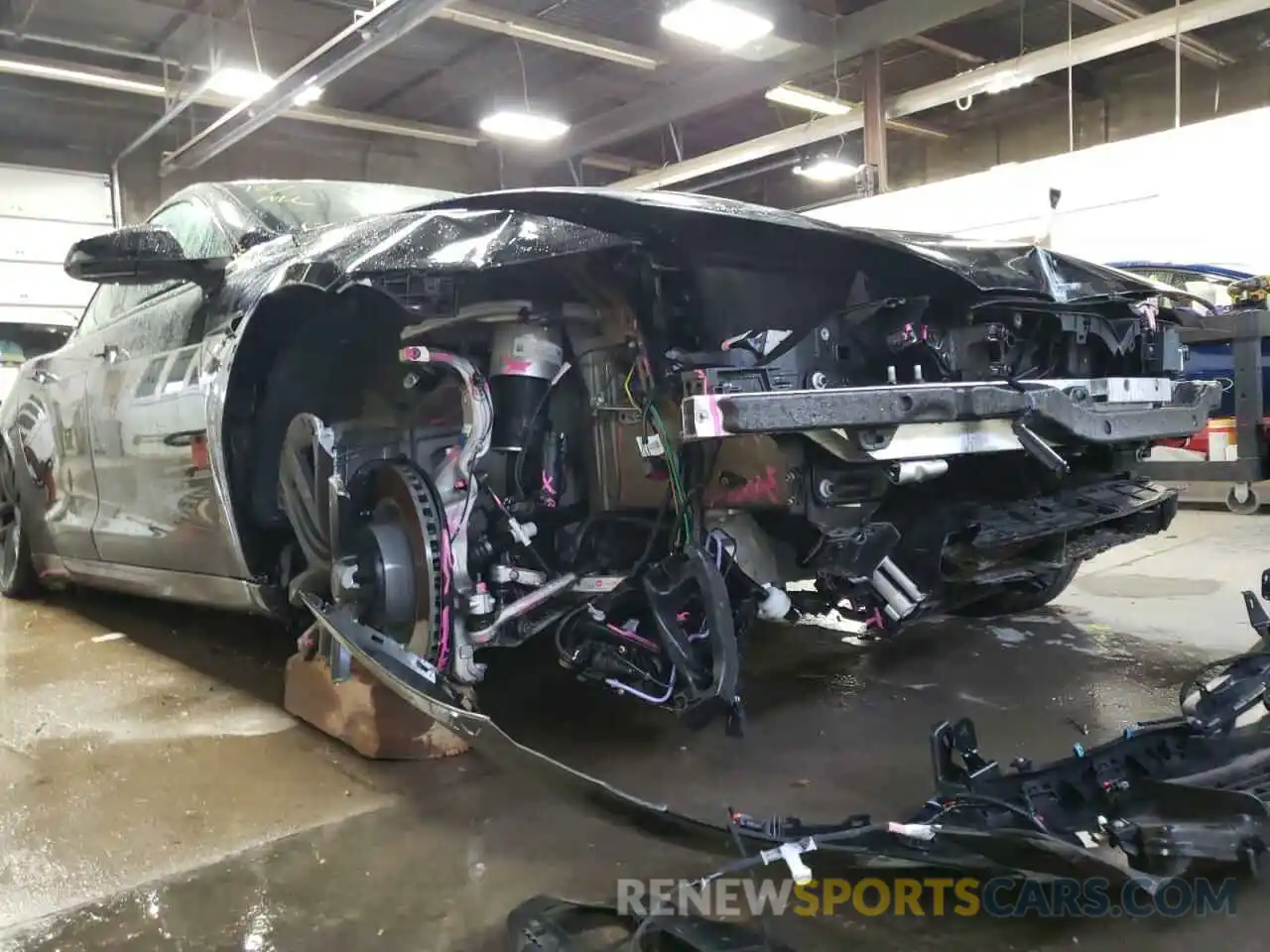 9 Photograph of a damaged car 5YJSA1E63MF432050 TESLA MODEL S 2021