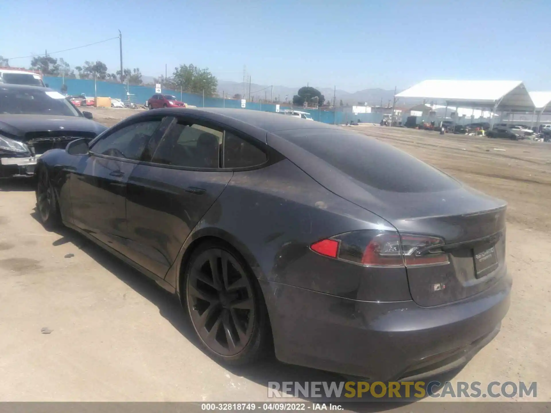 3 Photograph of a damaged car 5YJSA1E67MF431578 TESLA MODEL S 2021