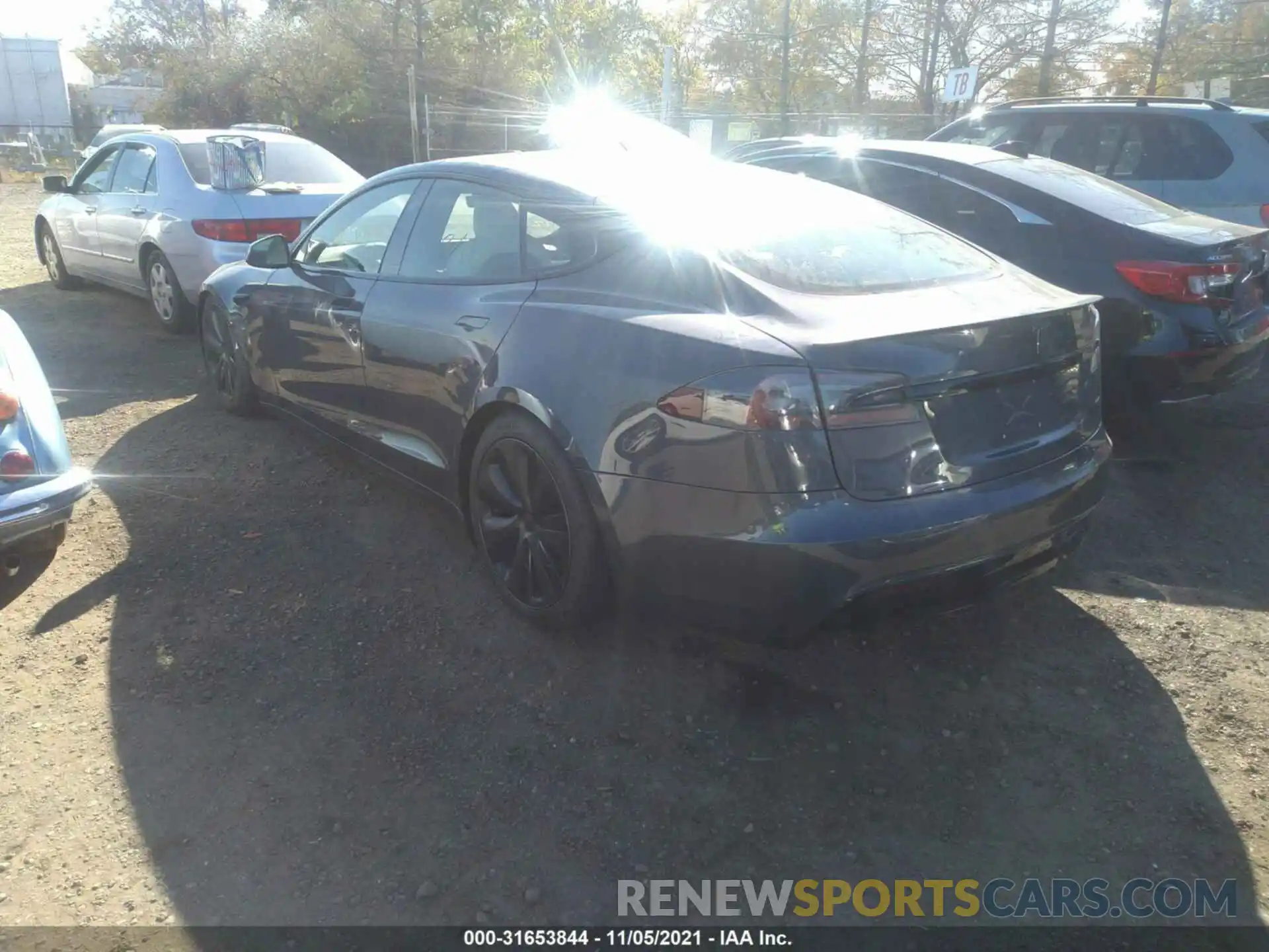 3 Photograph of a damaged car 5YJSA1E67MF439213 TESLA MODEL S 2021