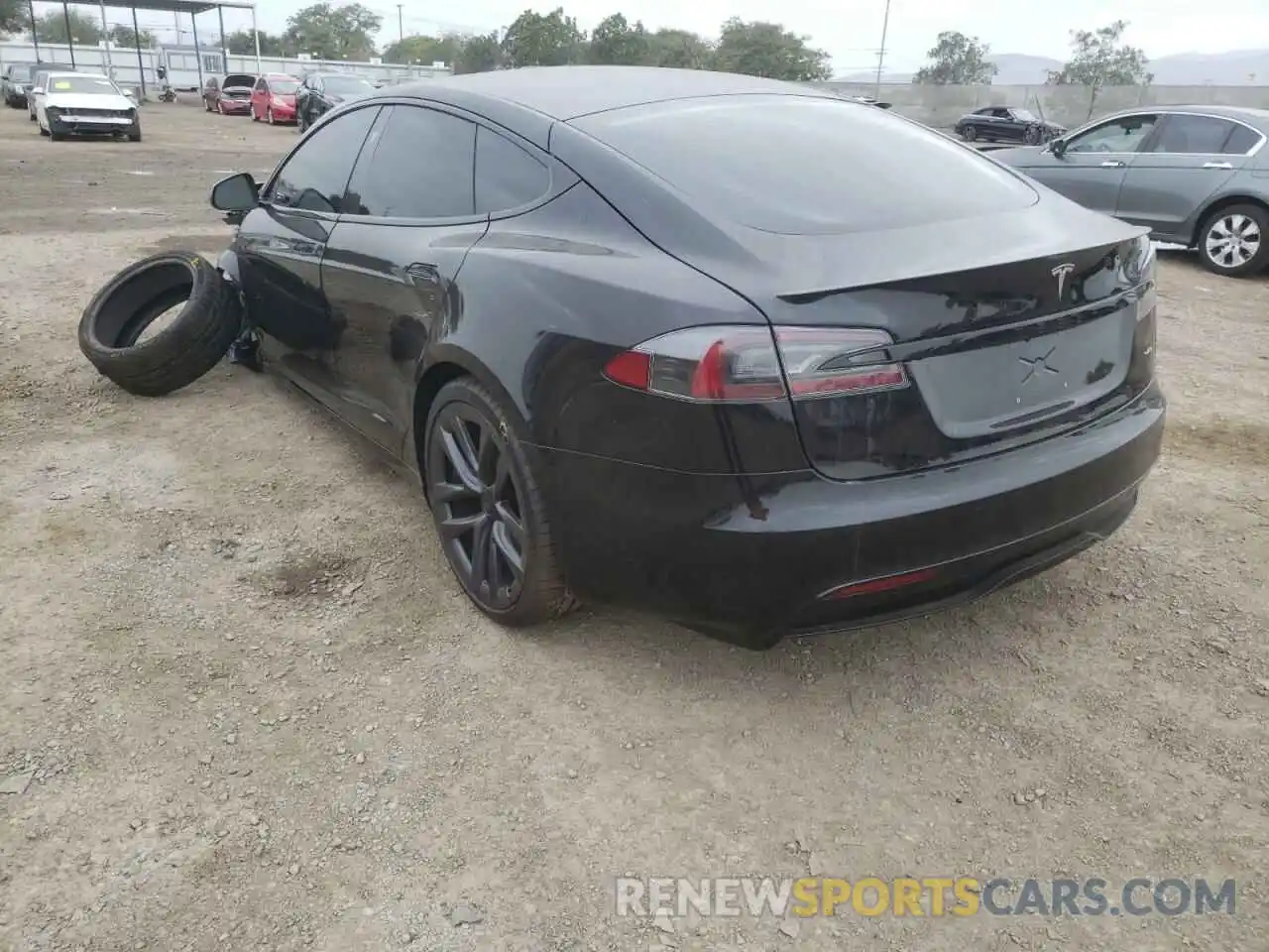 3 Фотография поврежденного автомобиля 5YJSA1E67MF451247 TESLA MODEL S 2021