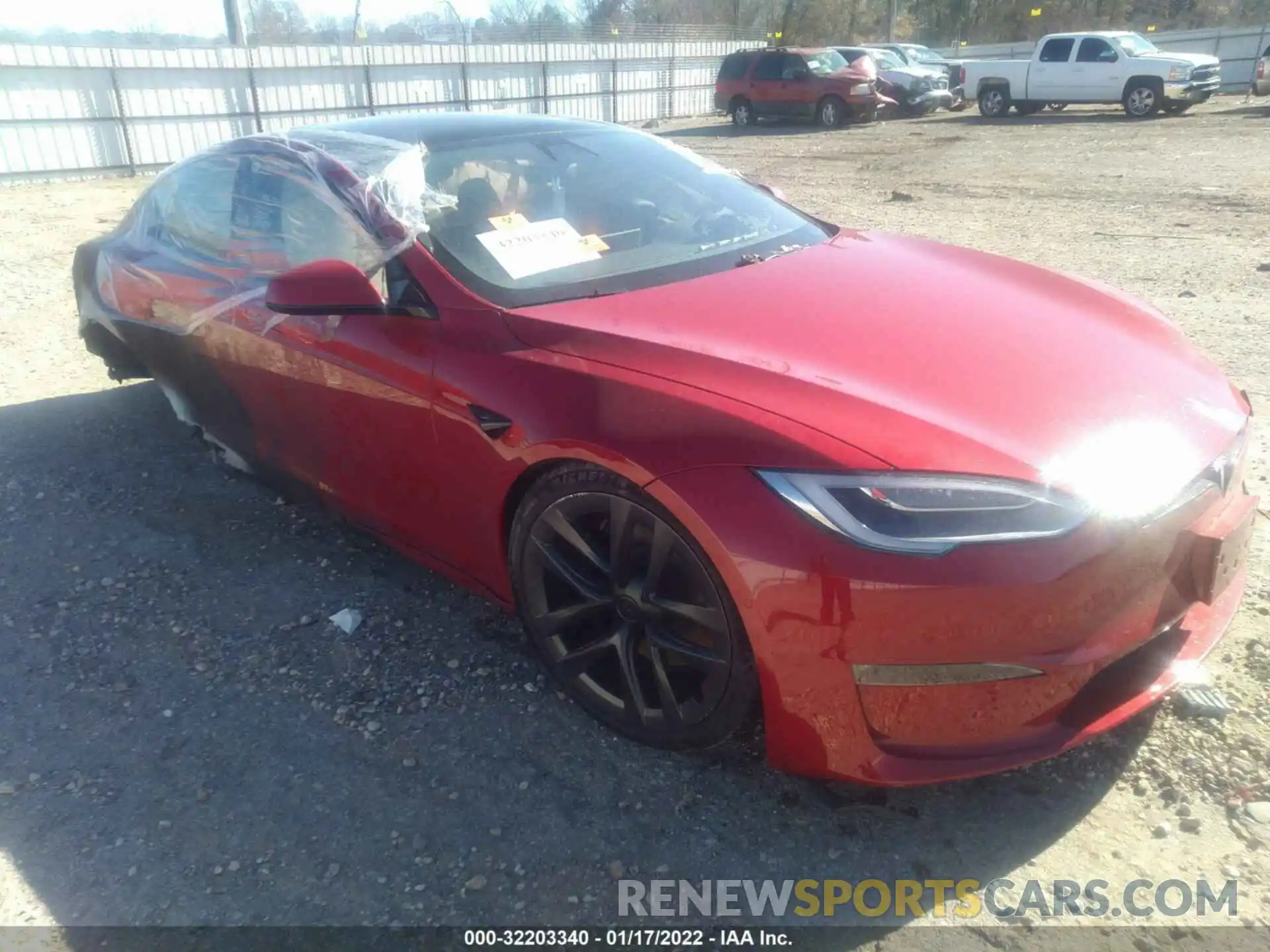 1 Photograph of a damaged car 5YJSA1E67MF452818 TESLA MODEL S 2021