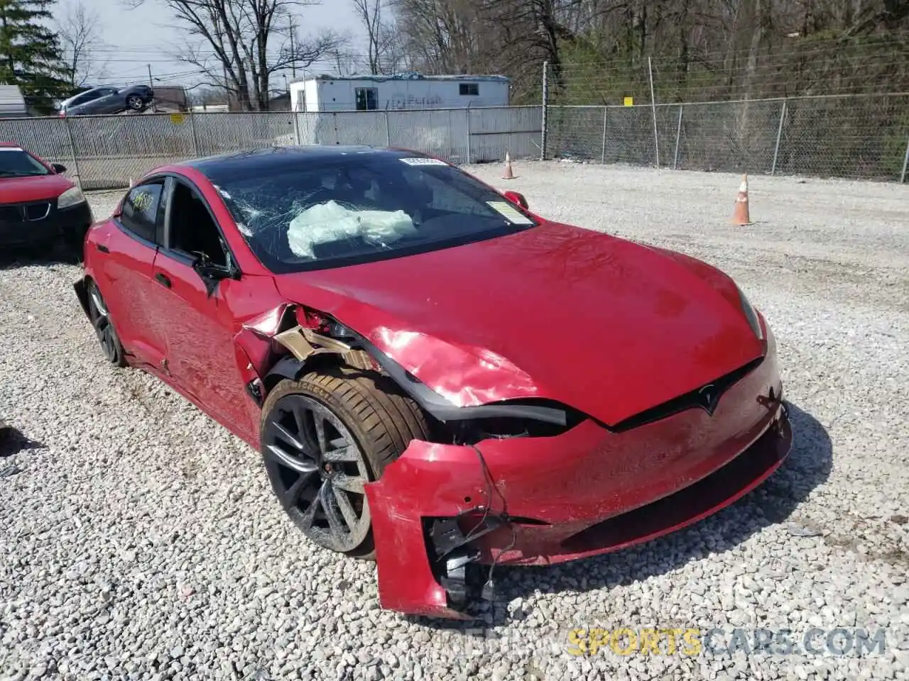 1 Photograph of a damaged car 5YJSA1E69MF437947 TESLA MODEL S 2021