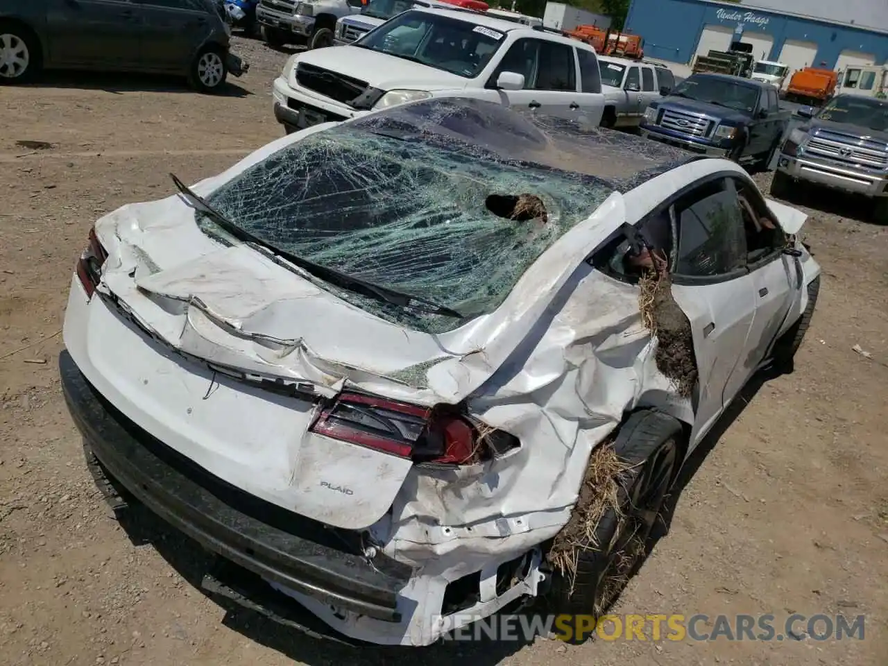 9 Photograph of a damaged car 5YJSA1E69MF443697 TESLA MODEL S 2021