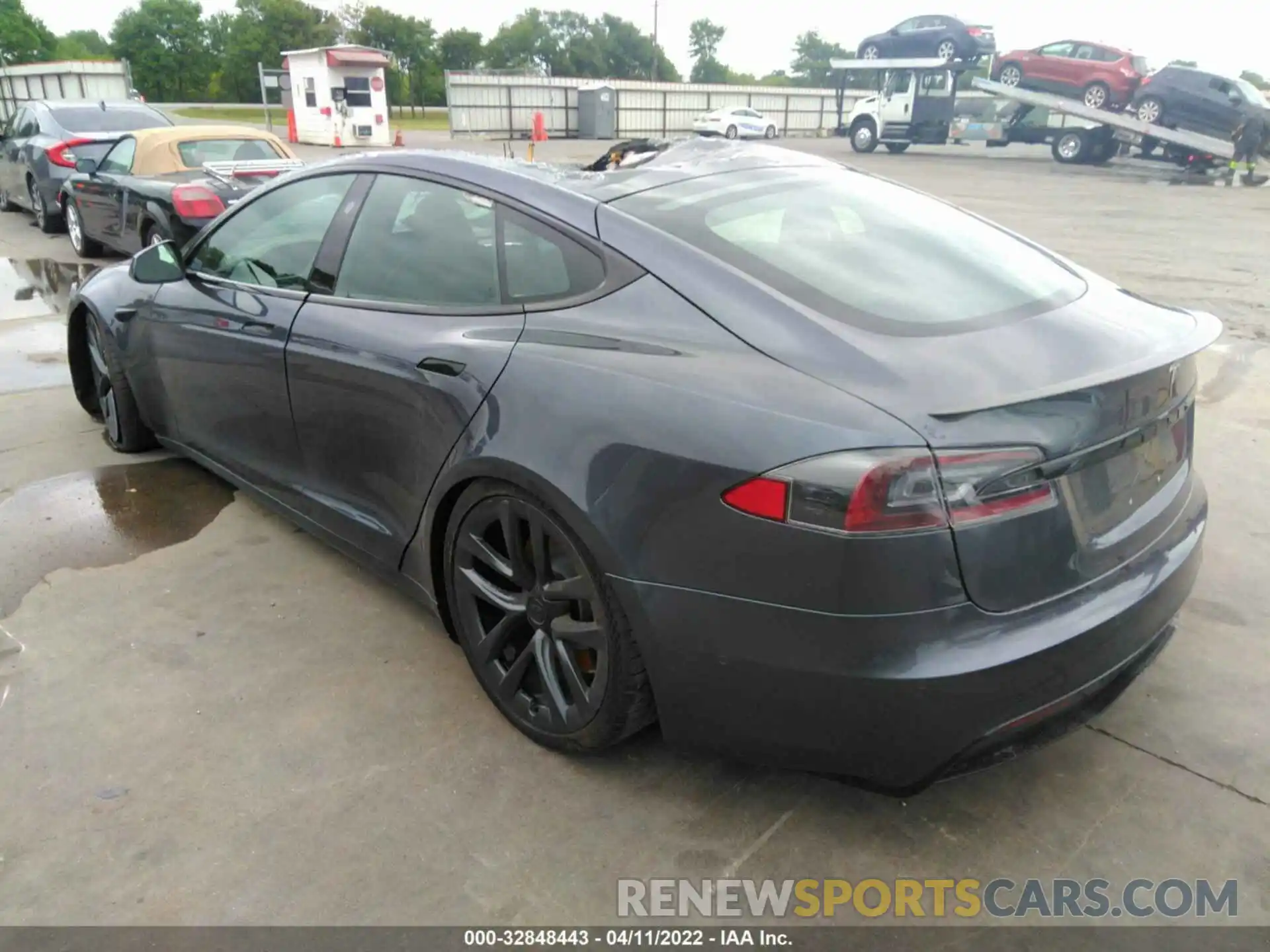 3 Photograph of a damaged car 5YJSA1E69MF451203 TESLA MODEL S 2021