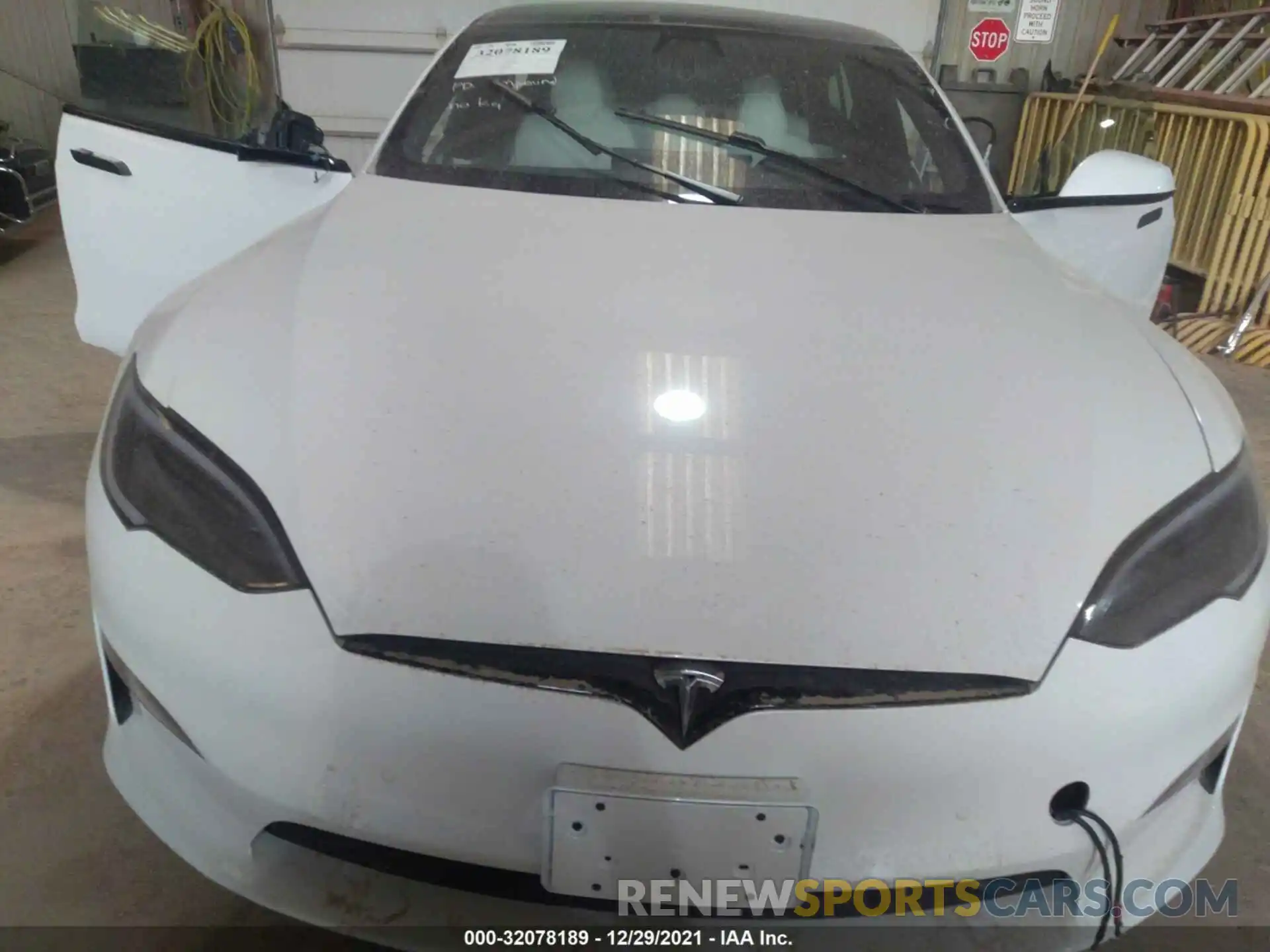 10 Photograph of a damaged car 5YJSA1E6XMF452652 TESLA MODEL S 2021