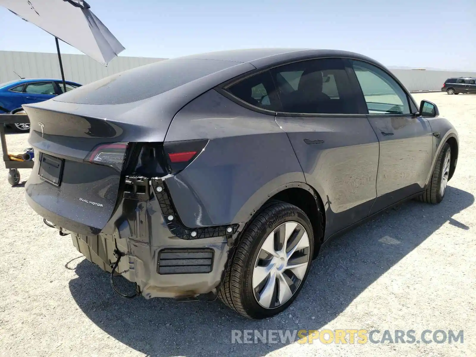 4 Photograph of a damaged car 5YJYGDEE8MF142260 TESLA MODEL S 2021