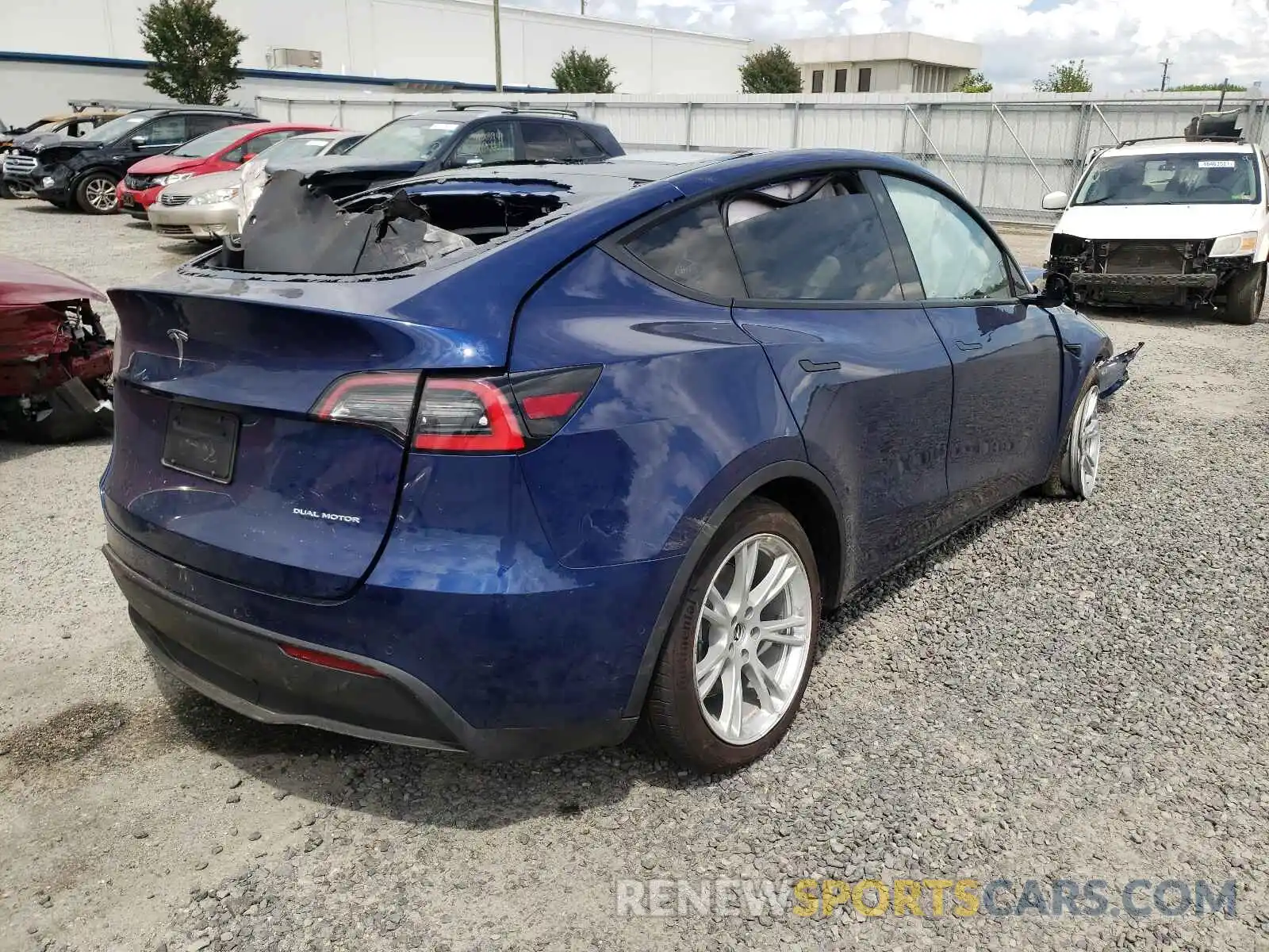 4 Photograph of a damaged car 5YJYGDEEXMF069117 TESLA MODEL S 2021