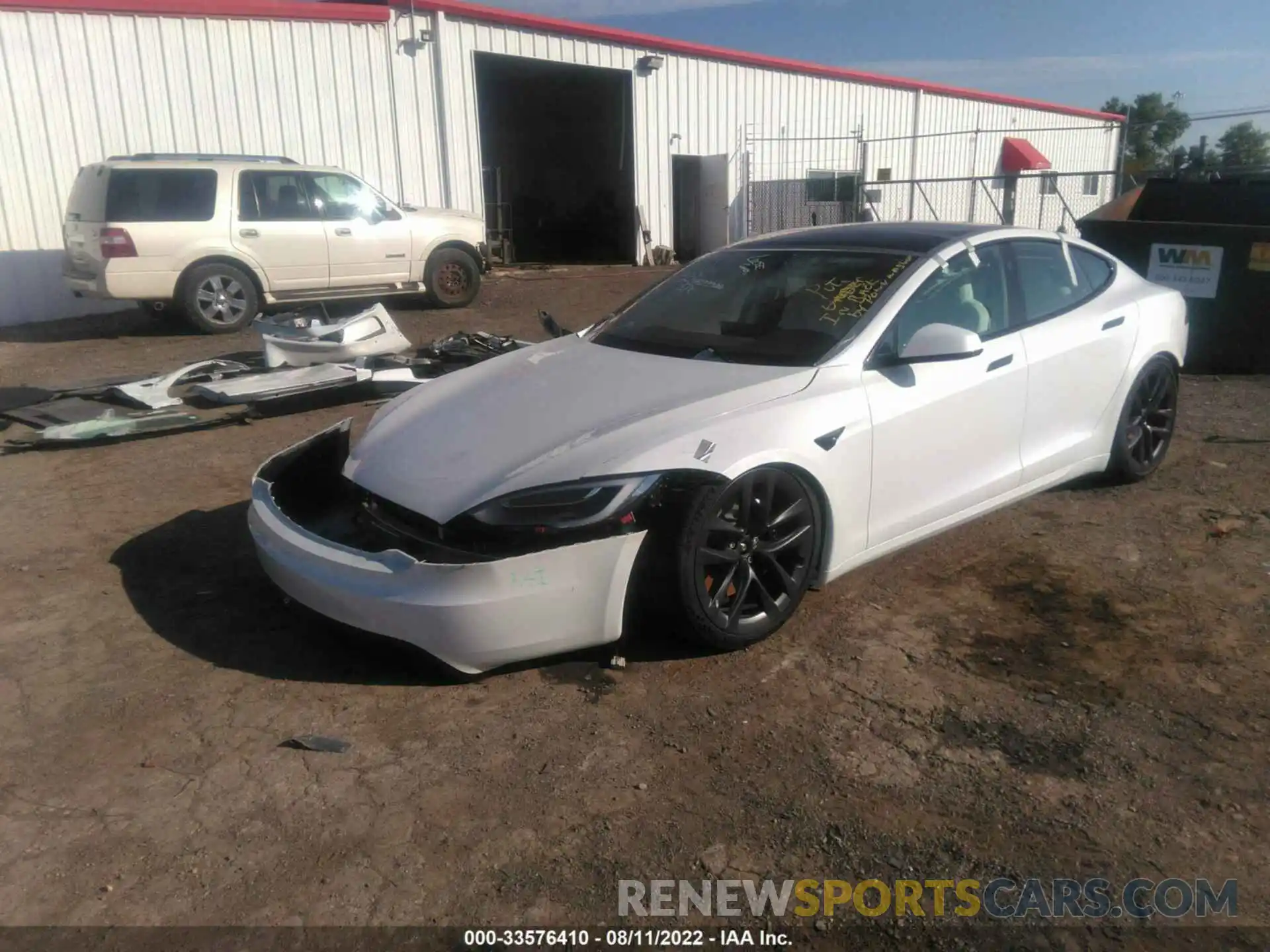 2 Photograph of a damaged car 5YJSA1E50NF467461 TESLA MODEL S 2022