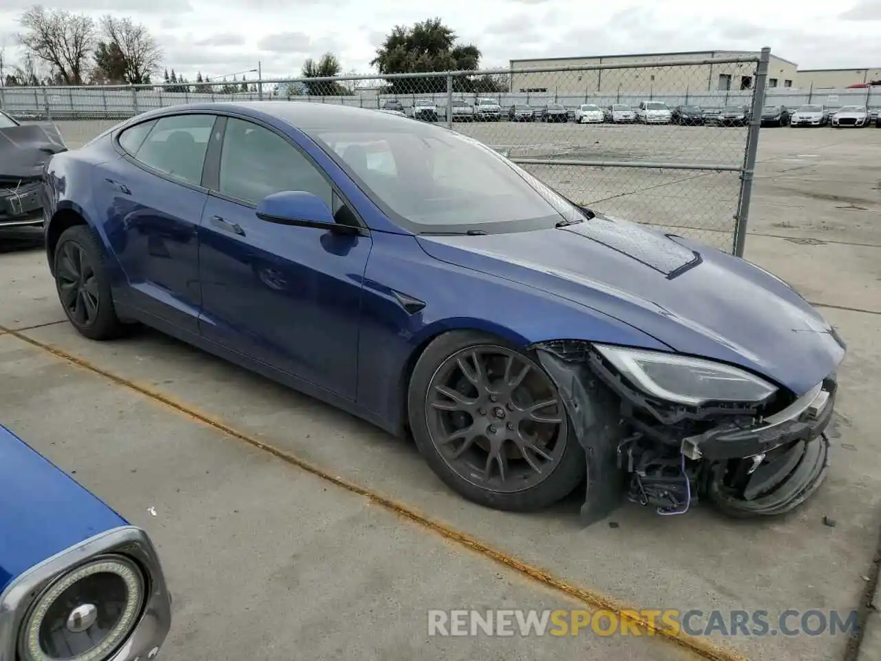 4 Photograph of a damaged car 5YJSA1E50NF488813 TESLA MODEL S 2022