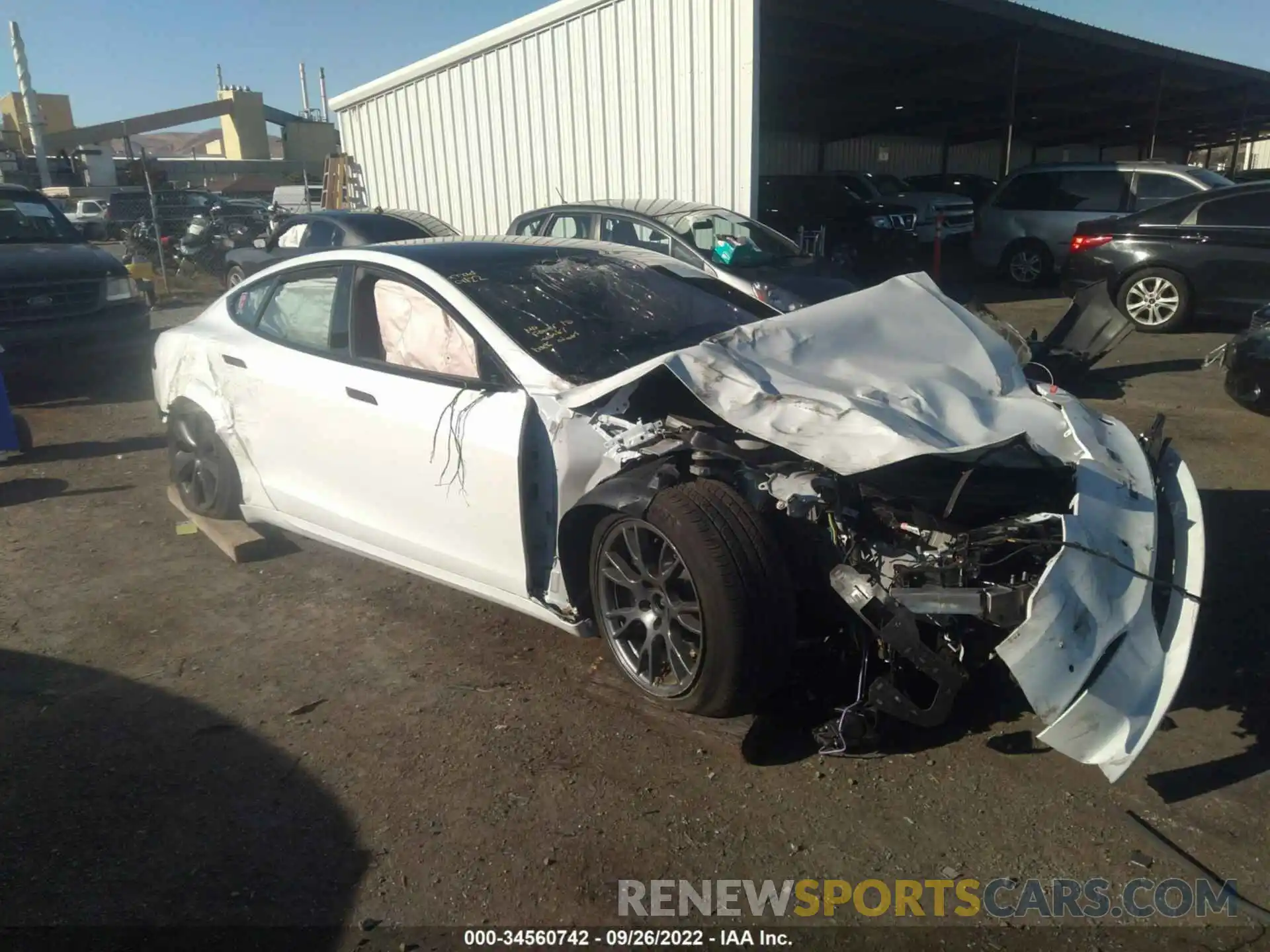 6 Photograph of a damaged car 5YJSA1E53NF463615 TESLA MODEL S 2022