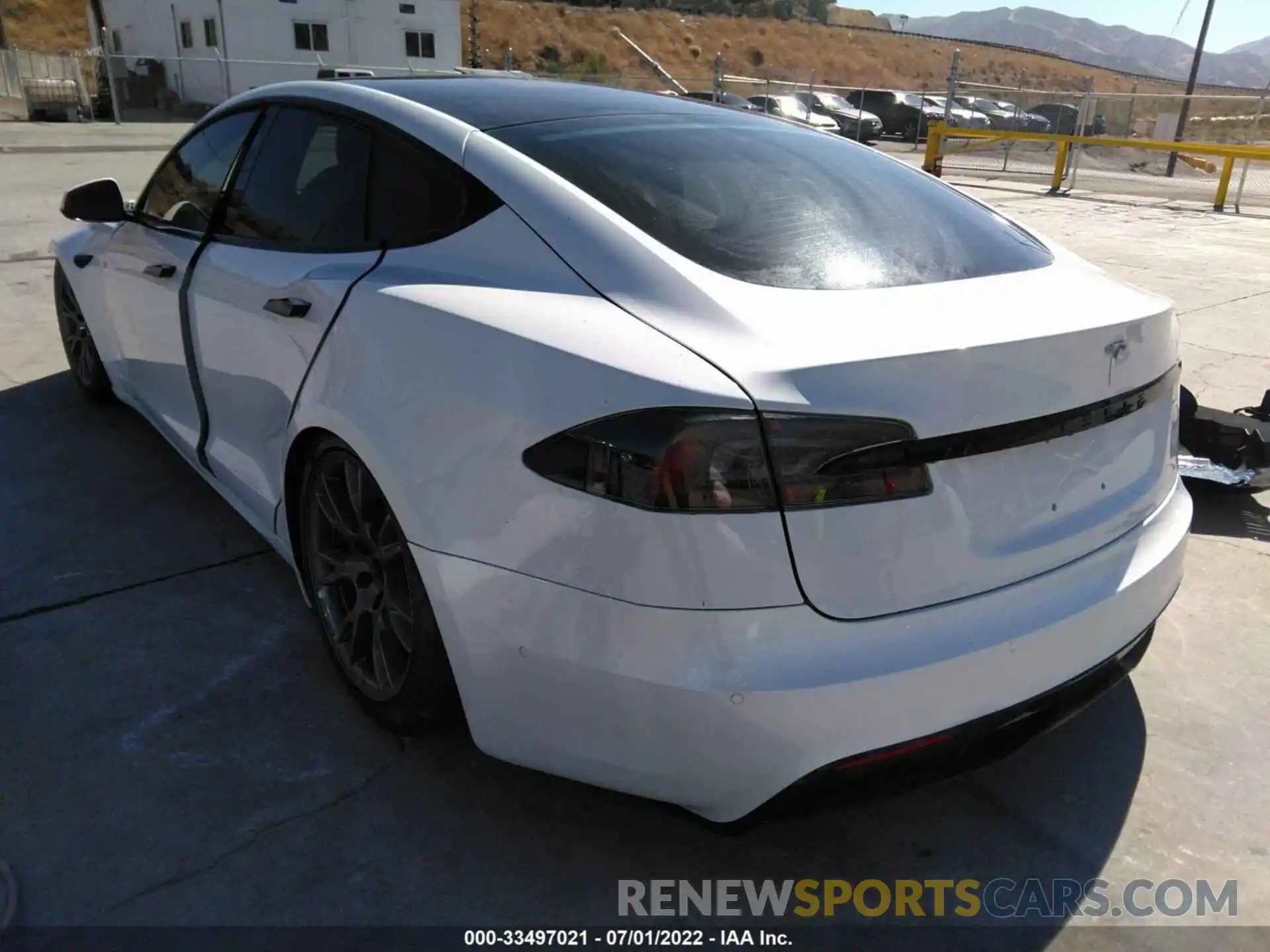 3 Photograph of a damaged car 5YJSA1E54NF468161 TESLA MODEL S 2022