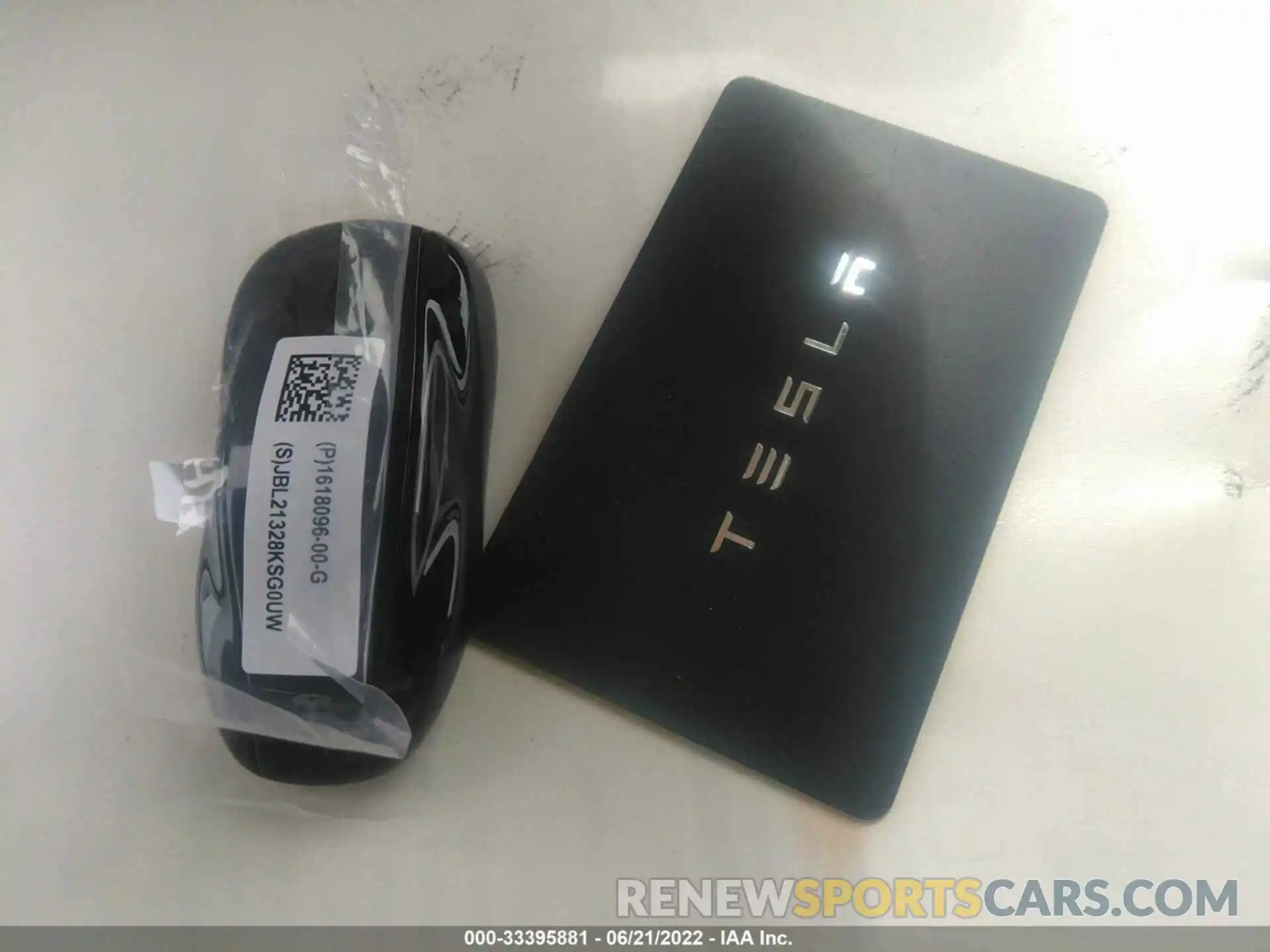 11 Photograph of a damaged car 5YJSA1E55NF467066 TESLA MODEL S 2022