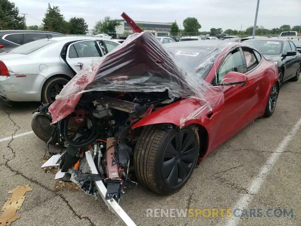 2 Photograph of a damaged car 5YJSA1E57NF462564 TESLA MODEL S 2022