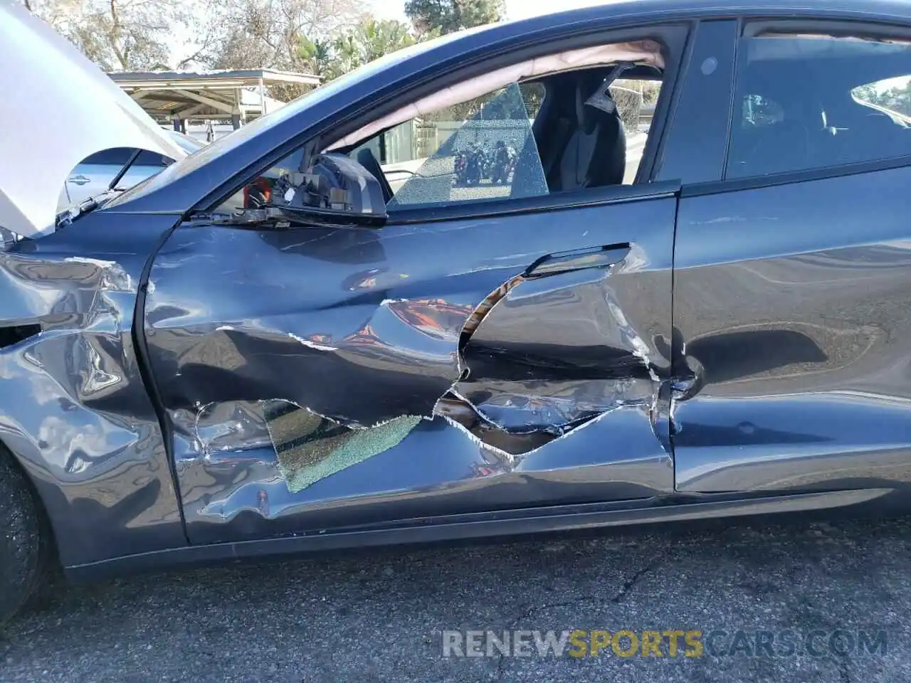 7 Photograph of a damaged car 5YJSA1E57NF479185 TESLA MODEL S 2022