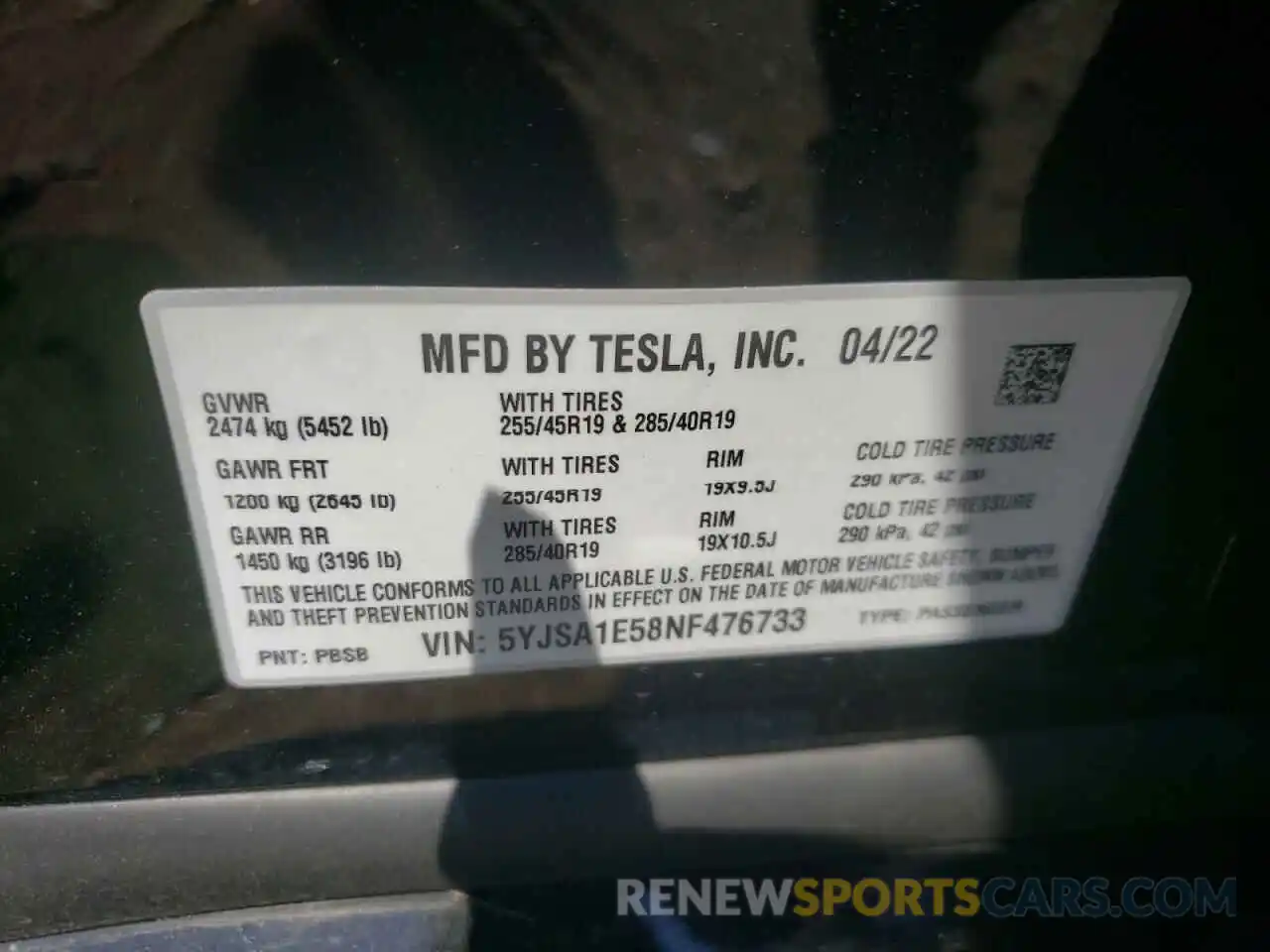 10 Photograph of a damaged car 5YJSA1E58NF476733 TESLA MODEL S 2022