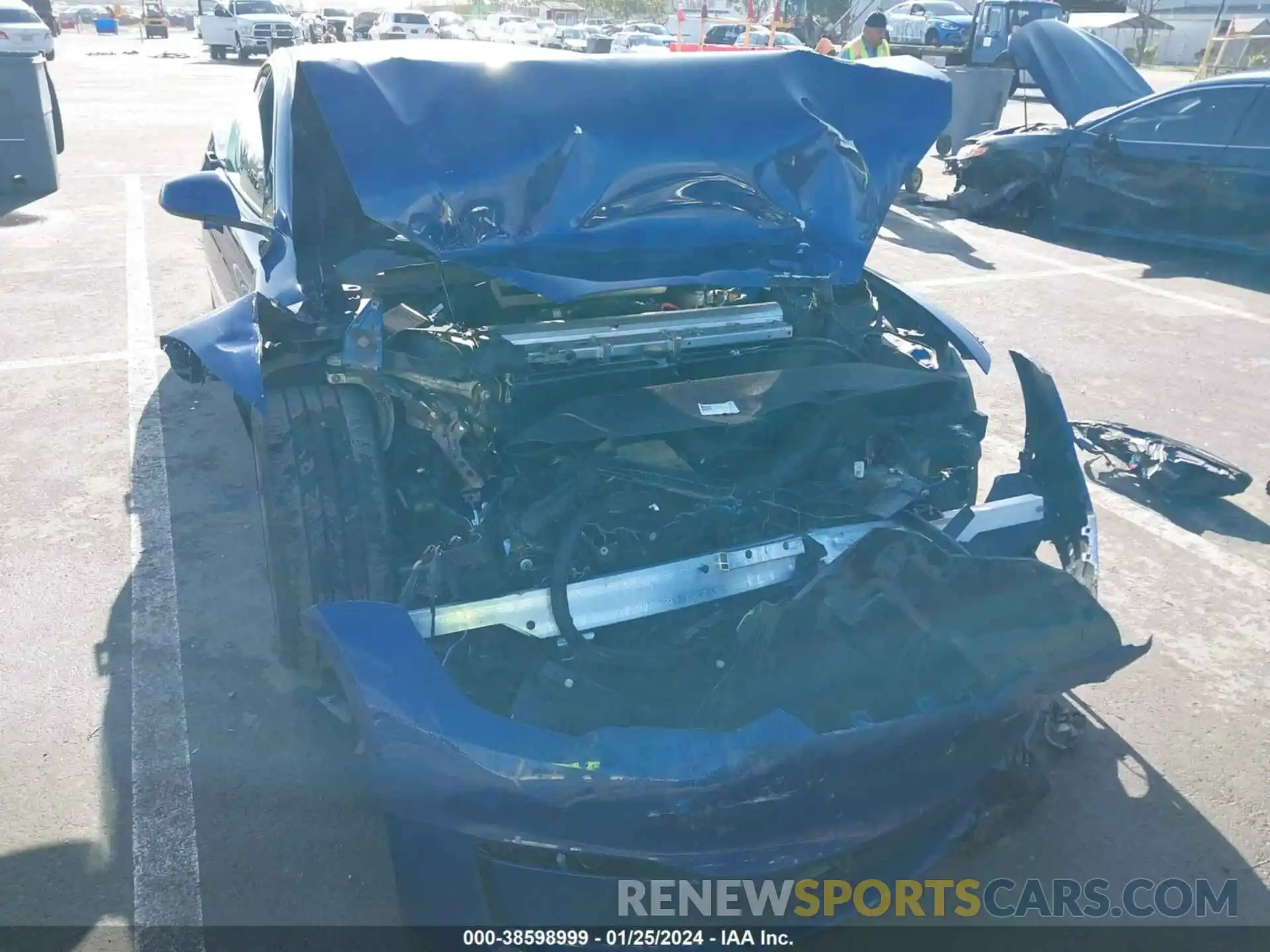 6 Photograph of a damaged car 5YJSA1E58NF492642 TESLA MODEL S 2022