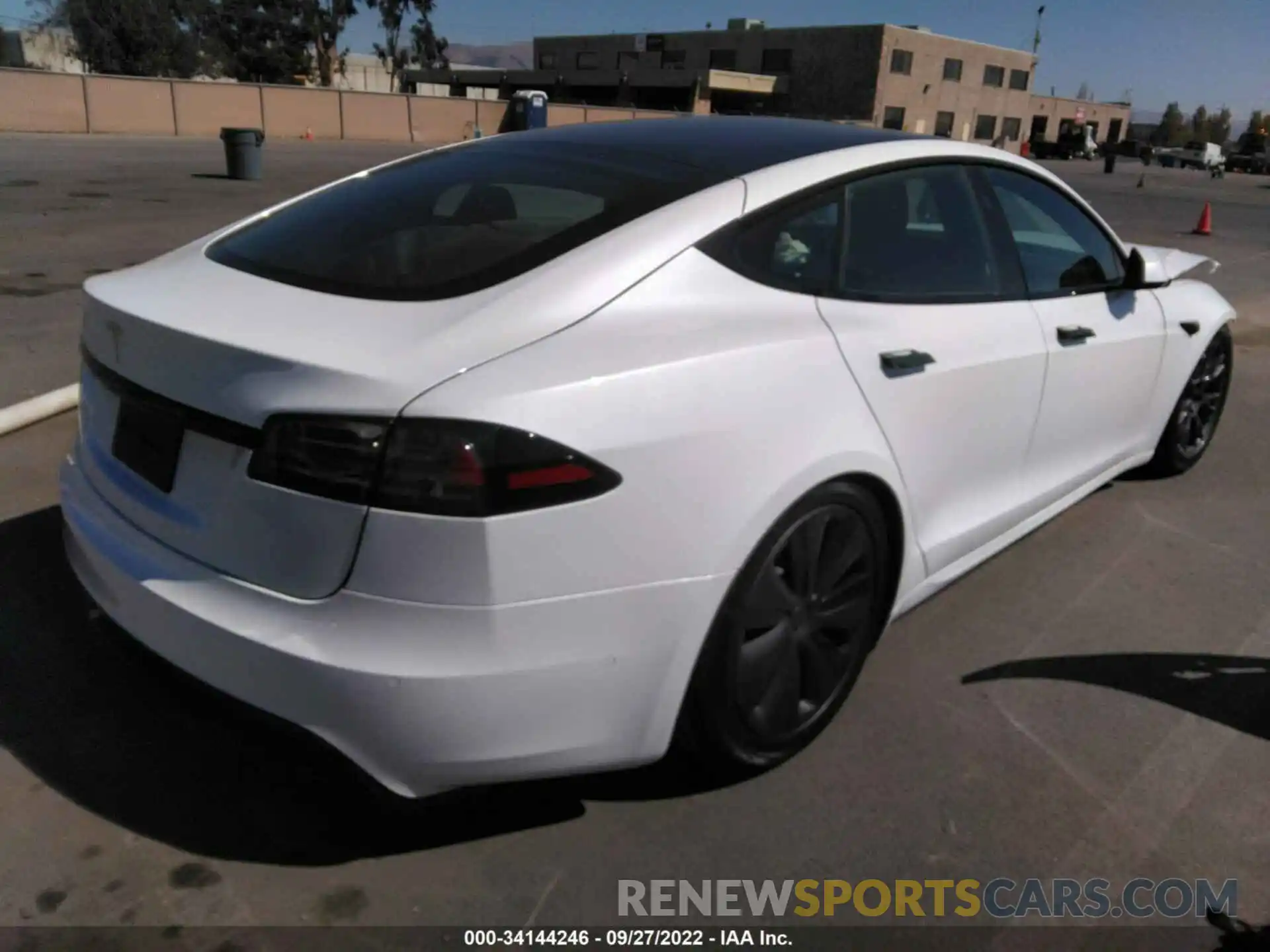 4 Фотография поврежденного автомобиля 5YJSA1E59NF473940 TESLA MODEL S 2022