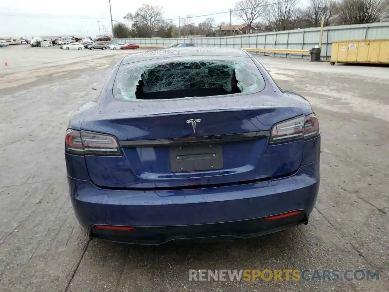 6 Photograph of a damaged car 5YJSA1E59NF490172 TESLA MODEL S 2022