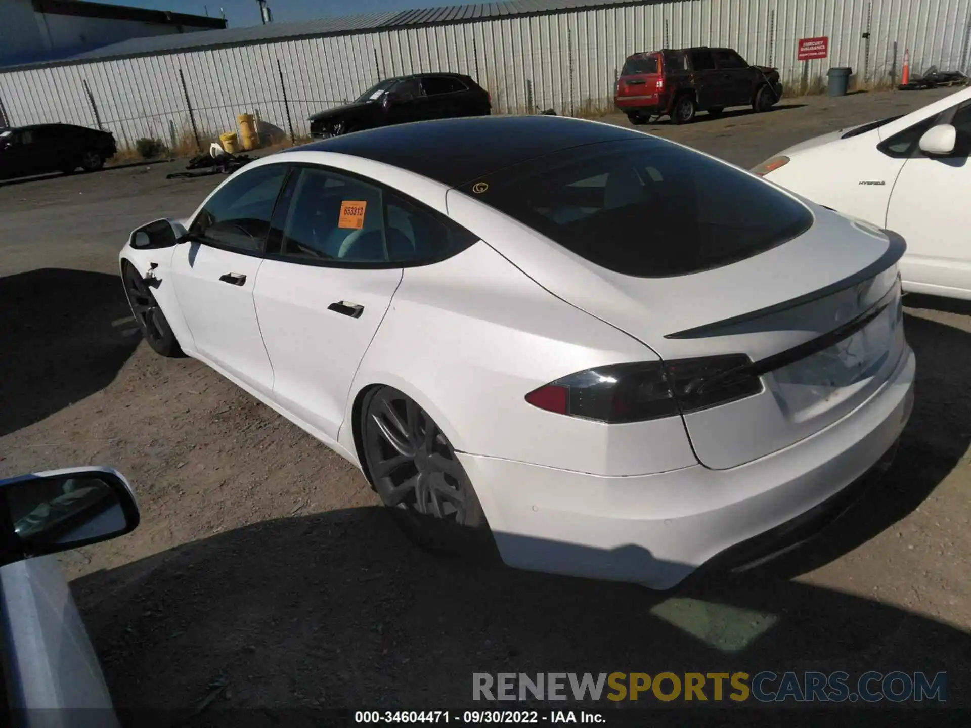 3 Photograph of a damaged car 5YJSA1E60NF461958 TESLA MODEL S 2022